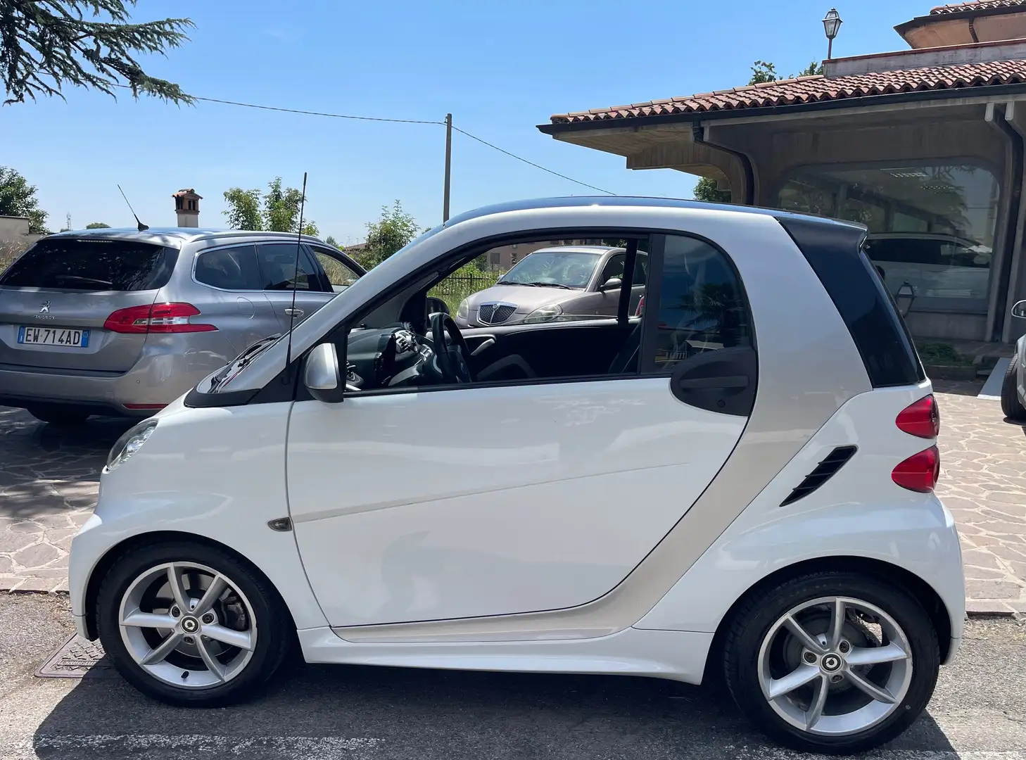 smart forTwo Fortwo 1.0 mhd Passion 71cv FL Wit - 2