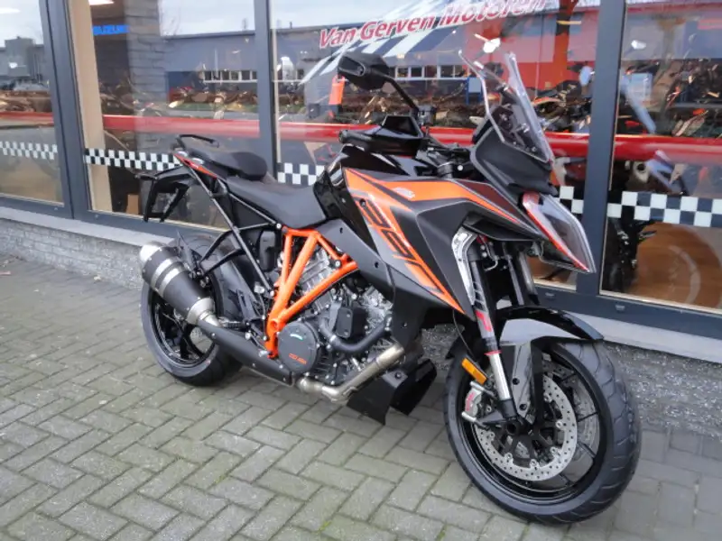 KTM 1290 SUPERDUKE GT - foto 2