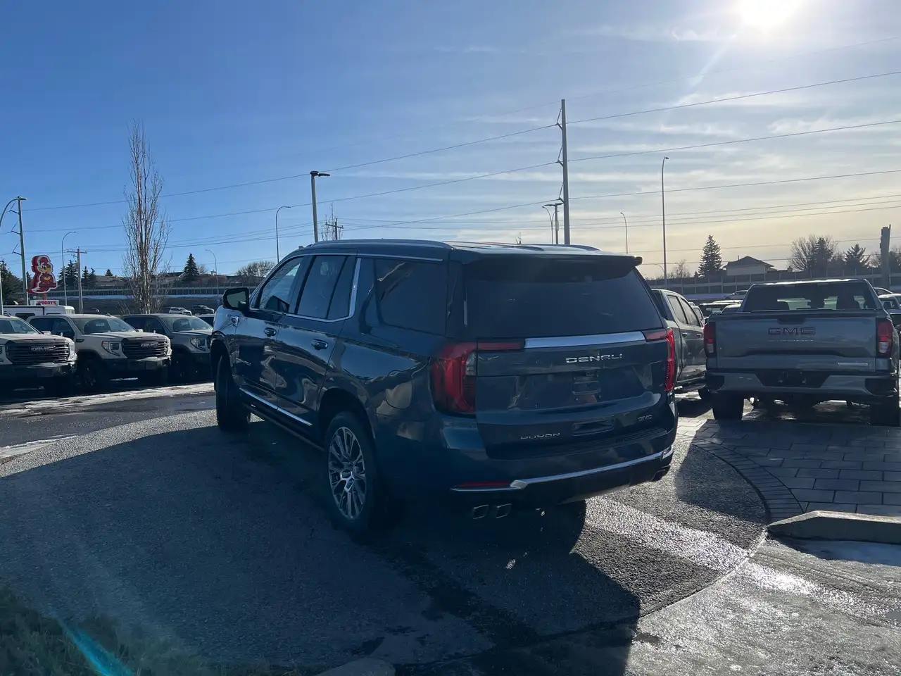 GMC Yukon снимка GMC Yukon