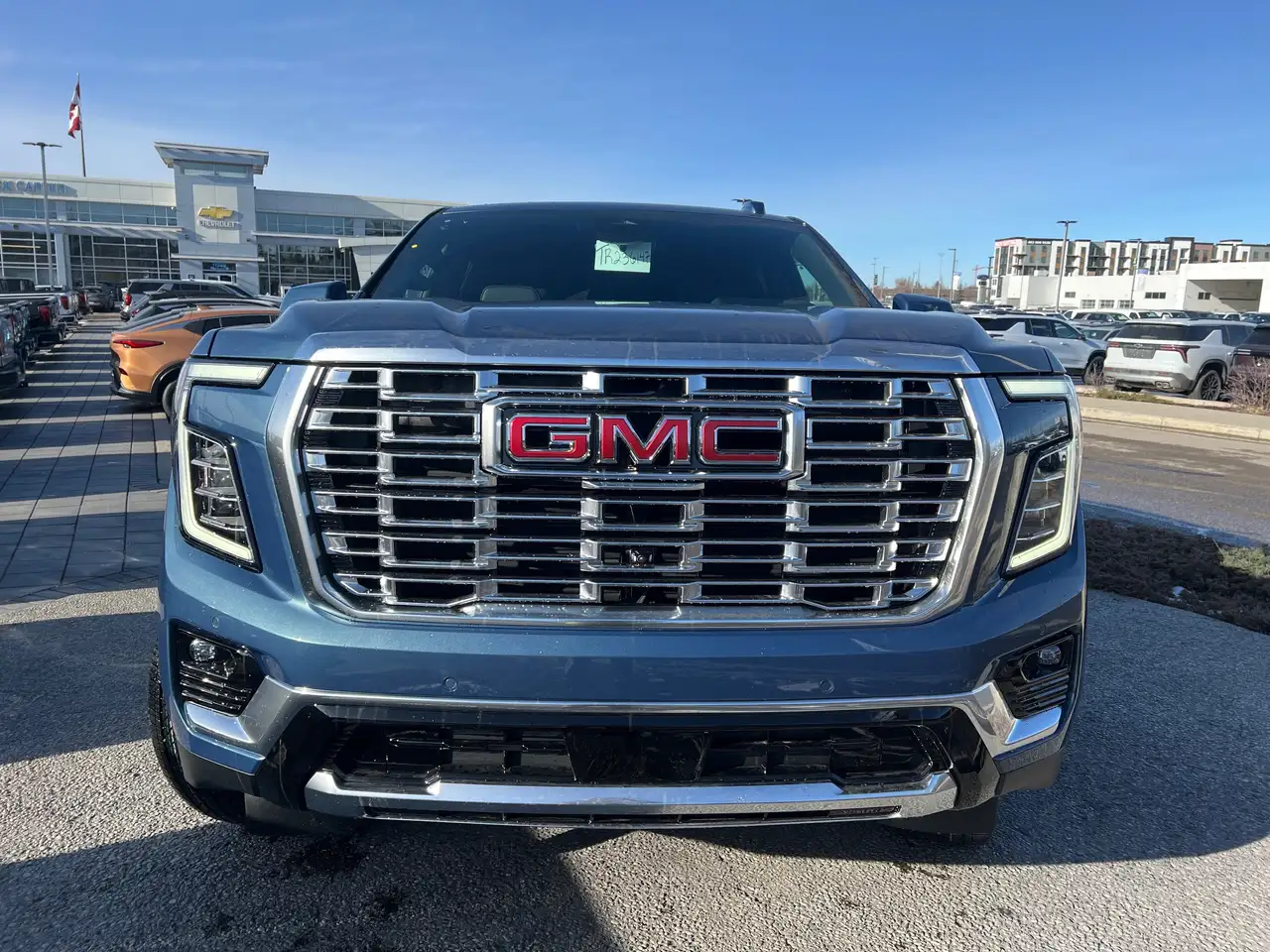GMC Yukon снимка GMC Yukon