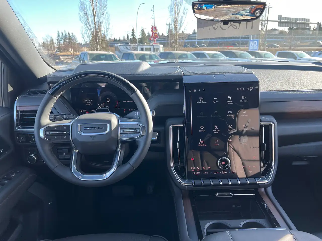 GMC Yukon снимка GMC Yukon