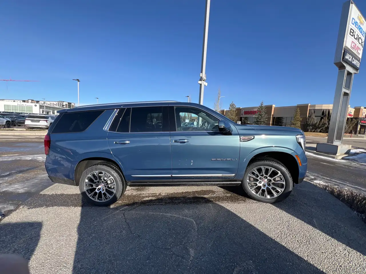 GMC Yukon снимка GMC Yukon