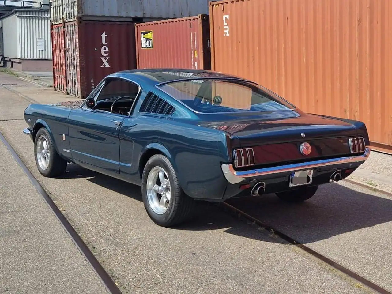 Ford Mustang GT Fastback, foto 1