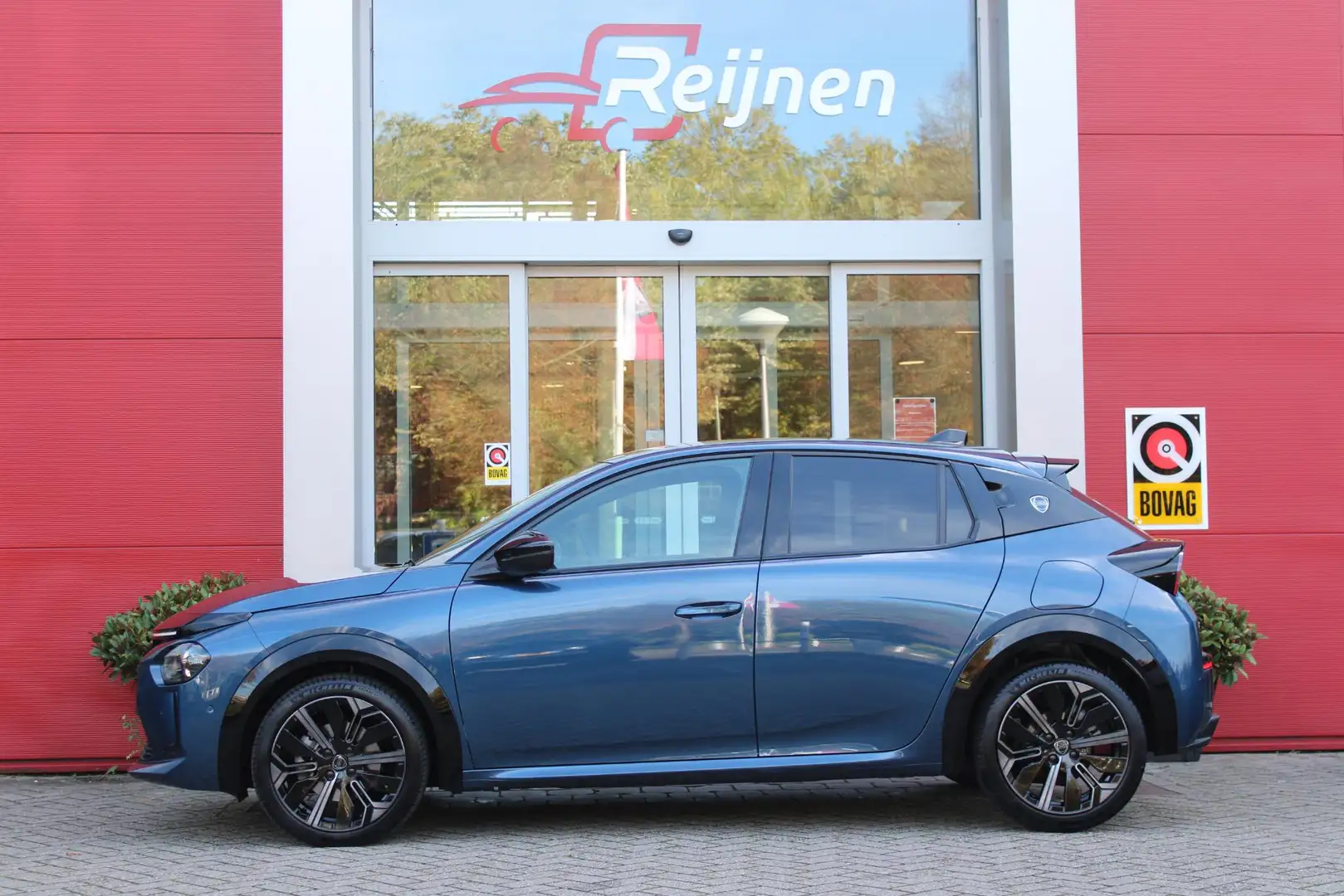 Lancia Ypsilon 1.2 110PK Turbo Hybrid Edizione Cassina Limitata | Blauw - 2