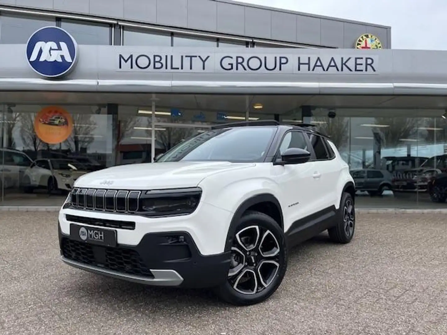 Jeep Avenger 1.2 e-Hybrid Summit - 1