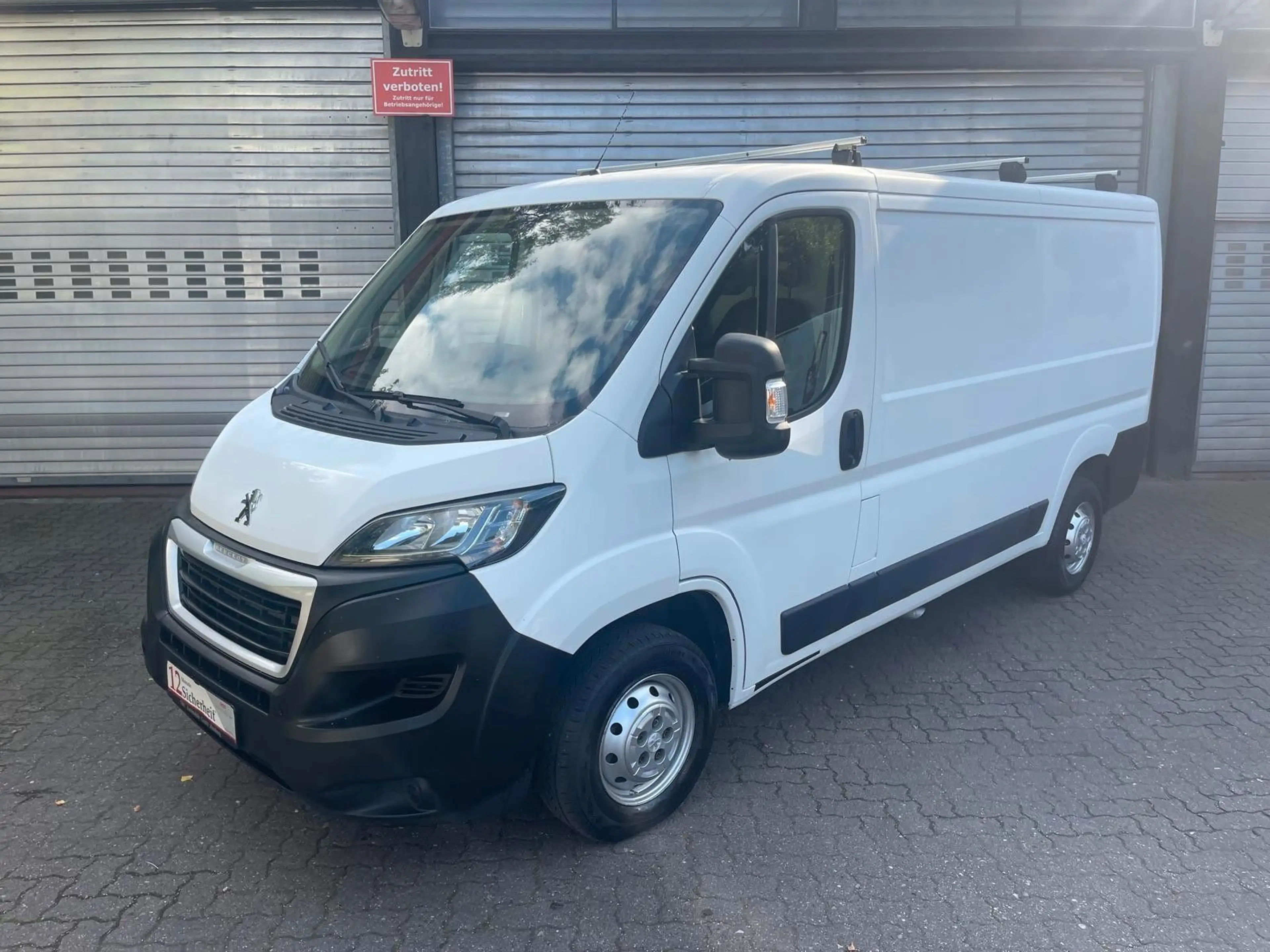 Peugeot Boxer Kasten 330 L2H1 Premium BlueHDi 130 — photo 2