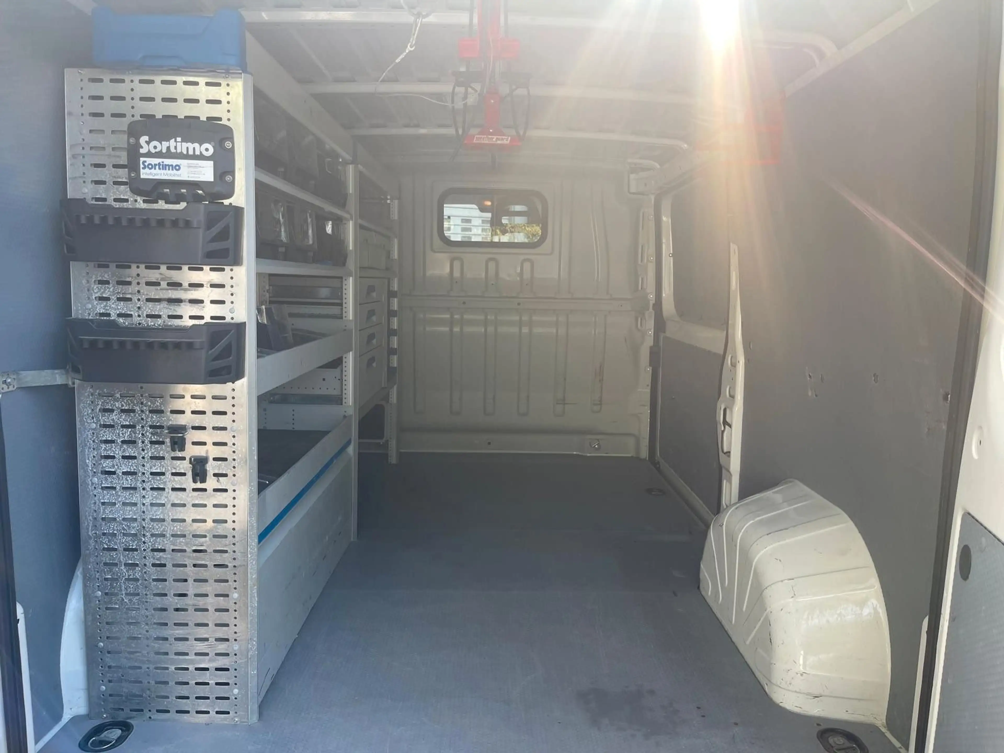Peugeot Boxer Kasten 330 L2H1 Premium BlueHDi 130 — photo 11