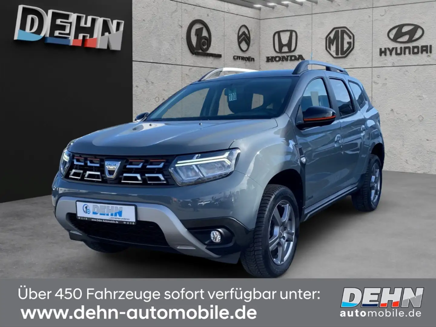 Dacia Duster TCe 150 Extreme AT LED Navi SHZ Kamera Grau - 2