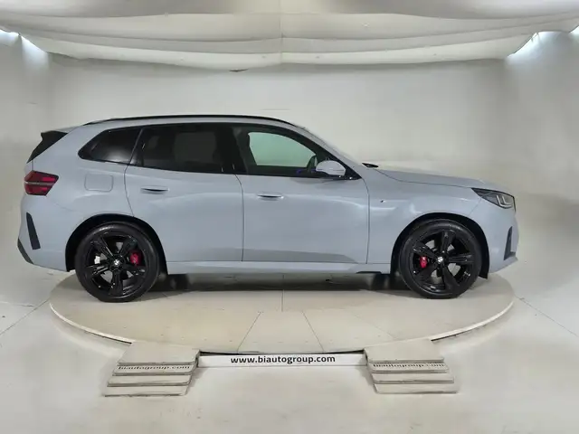 BMW X3 view 5