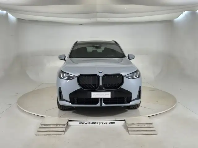 BMW X3 view 2