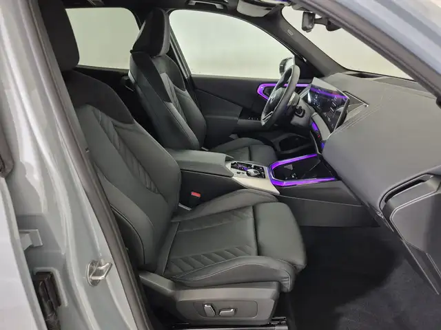 BMW X3 view 10