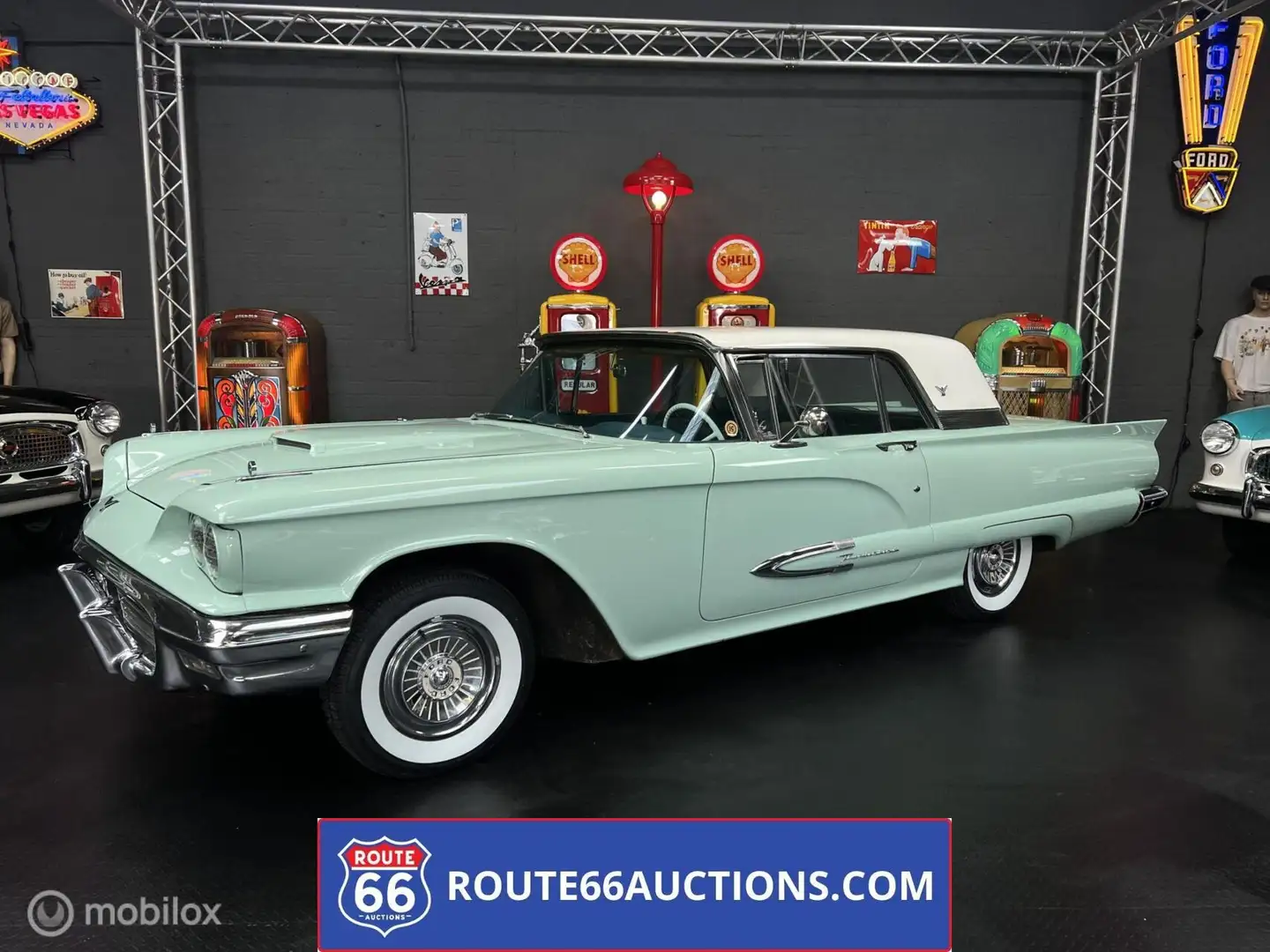 Ford Thunderbird | Route 66 Auctions Blauw - 2