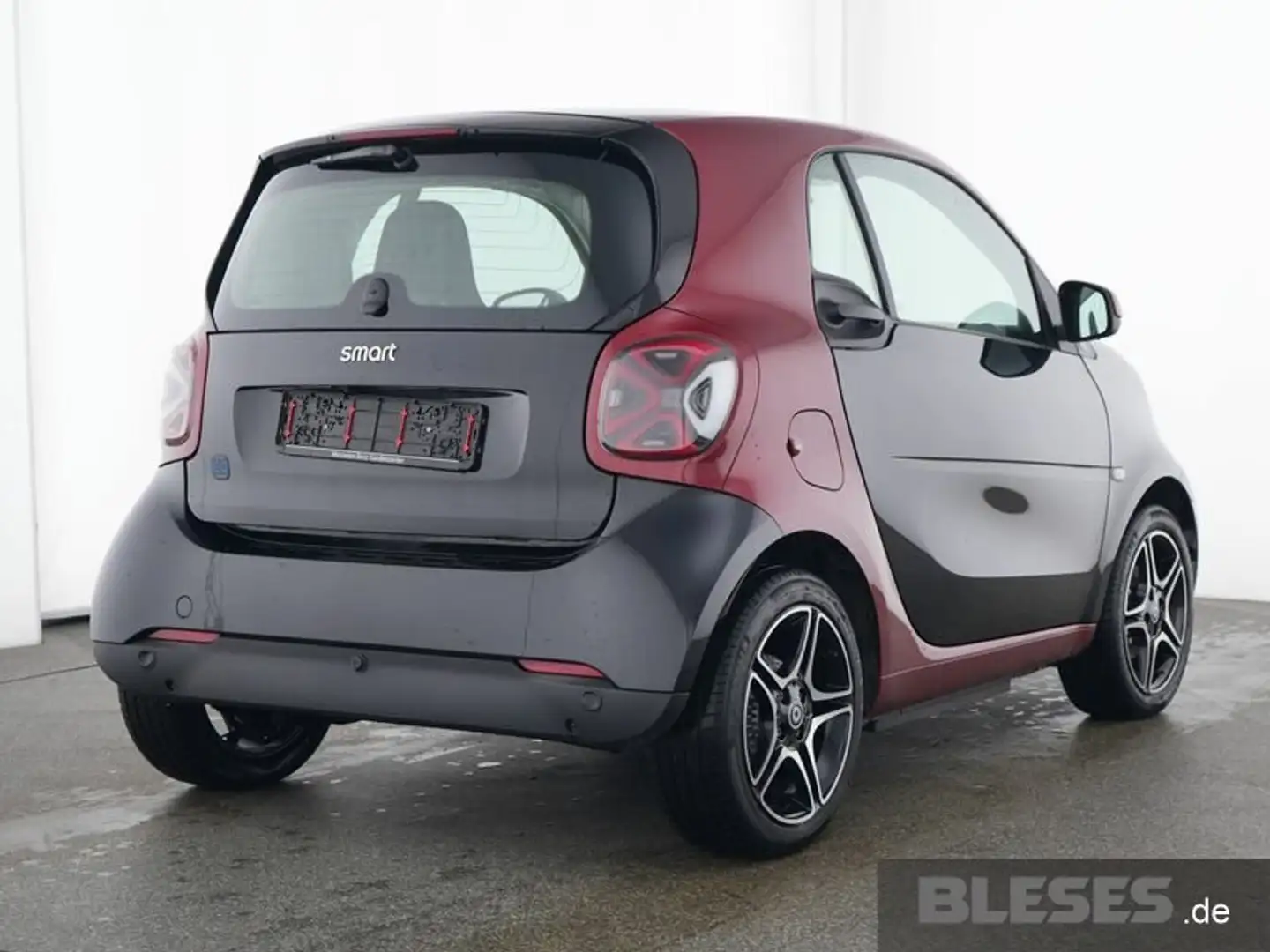 smart forTwo fortwo EQ Exclusive Plus+22kW+Kamera+LED+Winter BC Schwarz - 2
