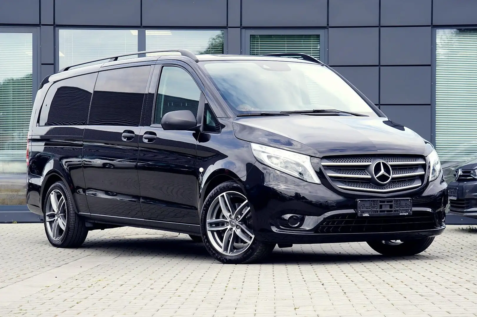 Mercedes-Benz Vito Tourer 119 CDI BT extralang *2J. GARANTIE* Černá - 2