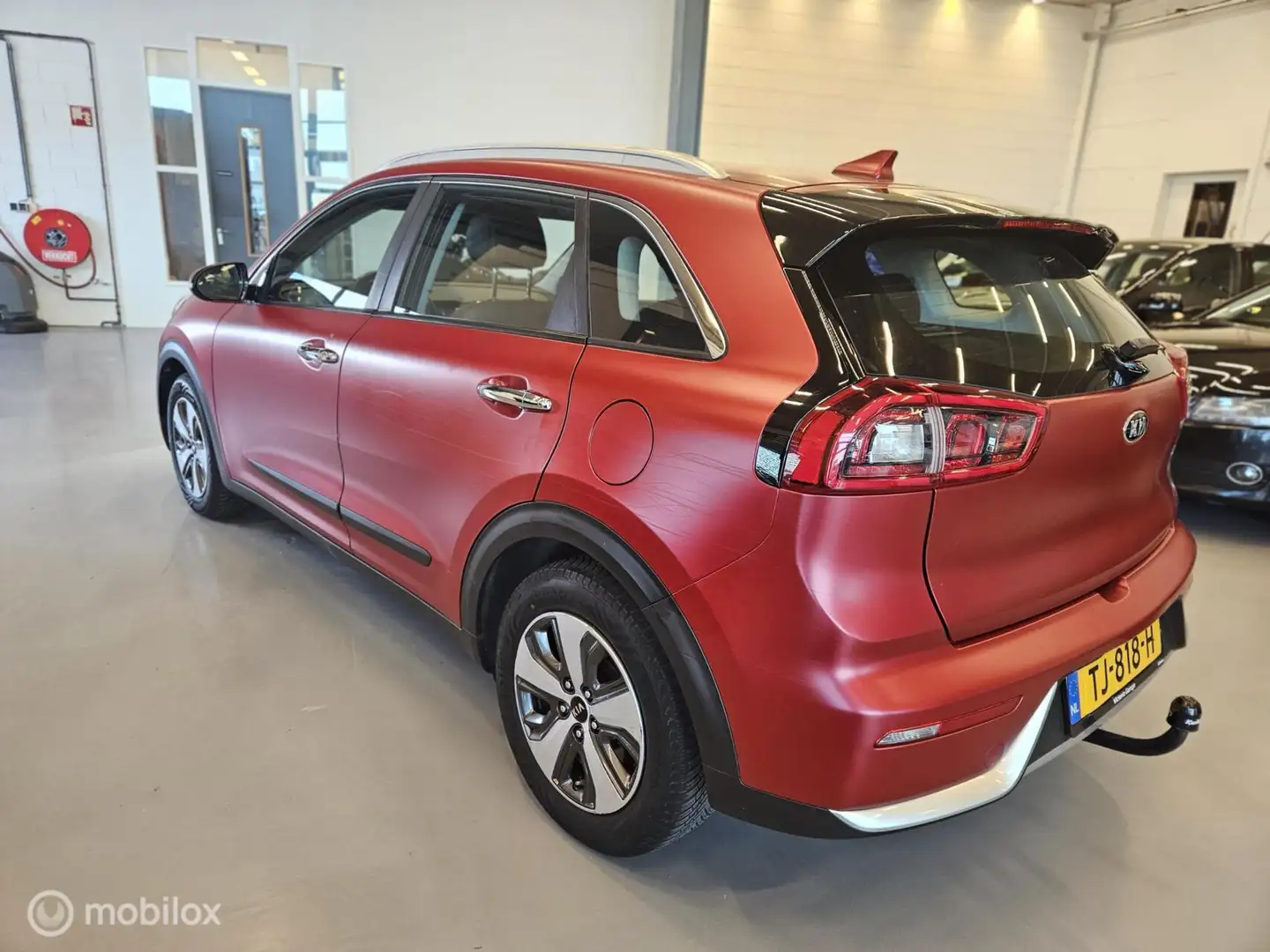 Kia Niro 1.6 GDi Hybrid DynamicLine Rood - 2
