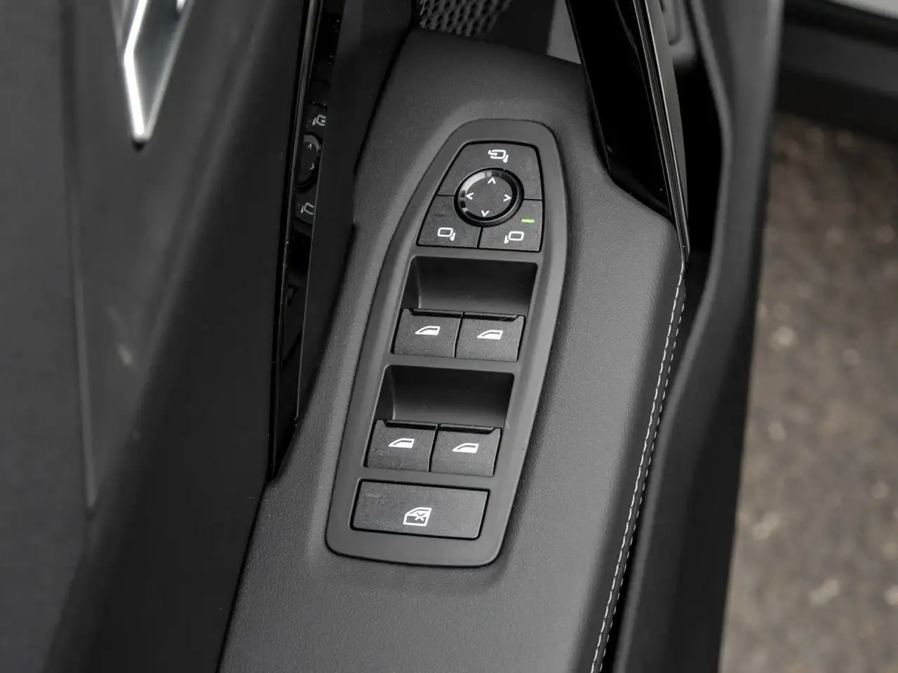BMW X1 sDrive18i AHK RFK NAVI LED Sound Syst. DAB 13