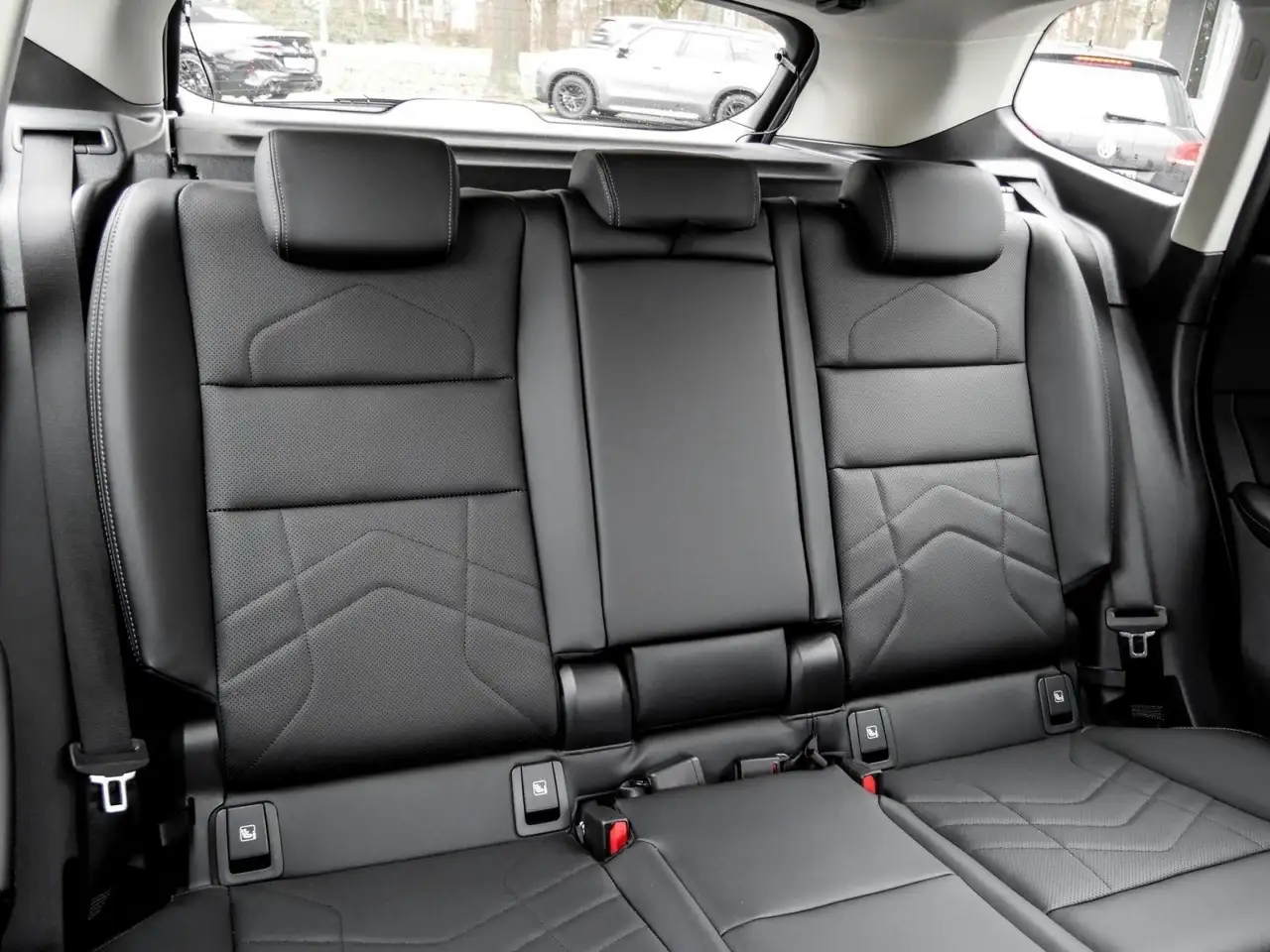 BMW X1 sDrive18i AHK RFK NAVI LED Sound Syst. DAB 4