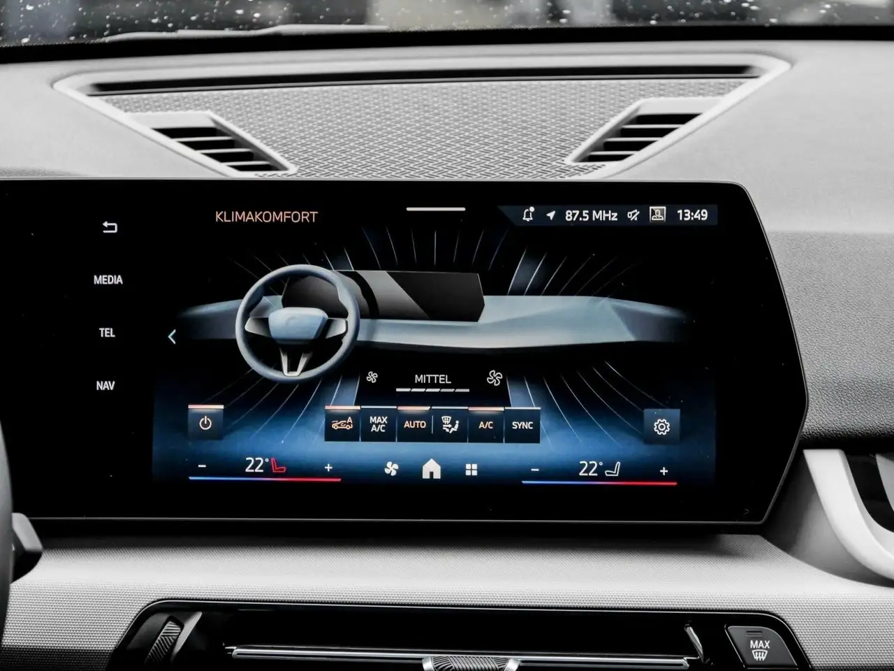 BMW X1 sDrive18i AHK RFK NAVI LED Sound Syst. DAB 8