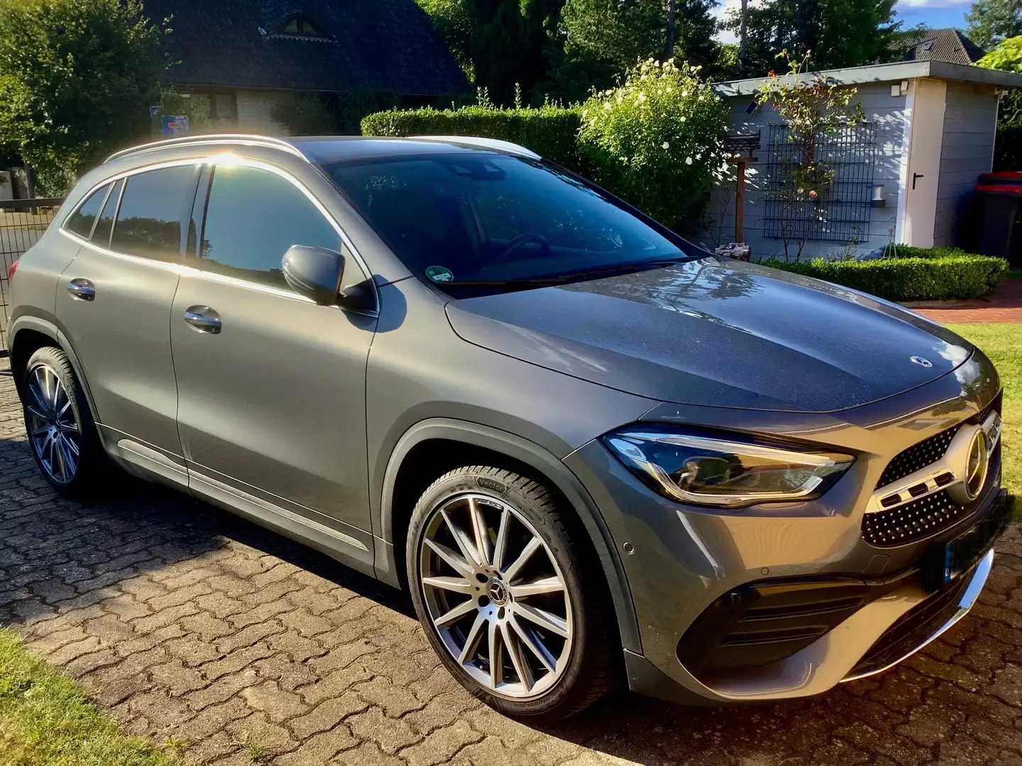 Mercedes-Benz GLA 220 AMG Line, Multibeam LED, Headup display Grau - 1
