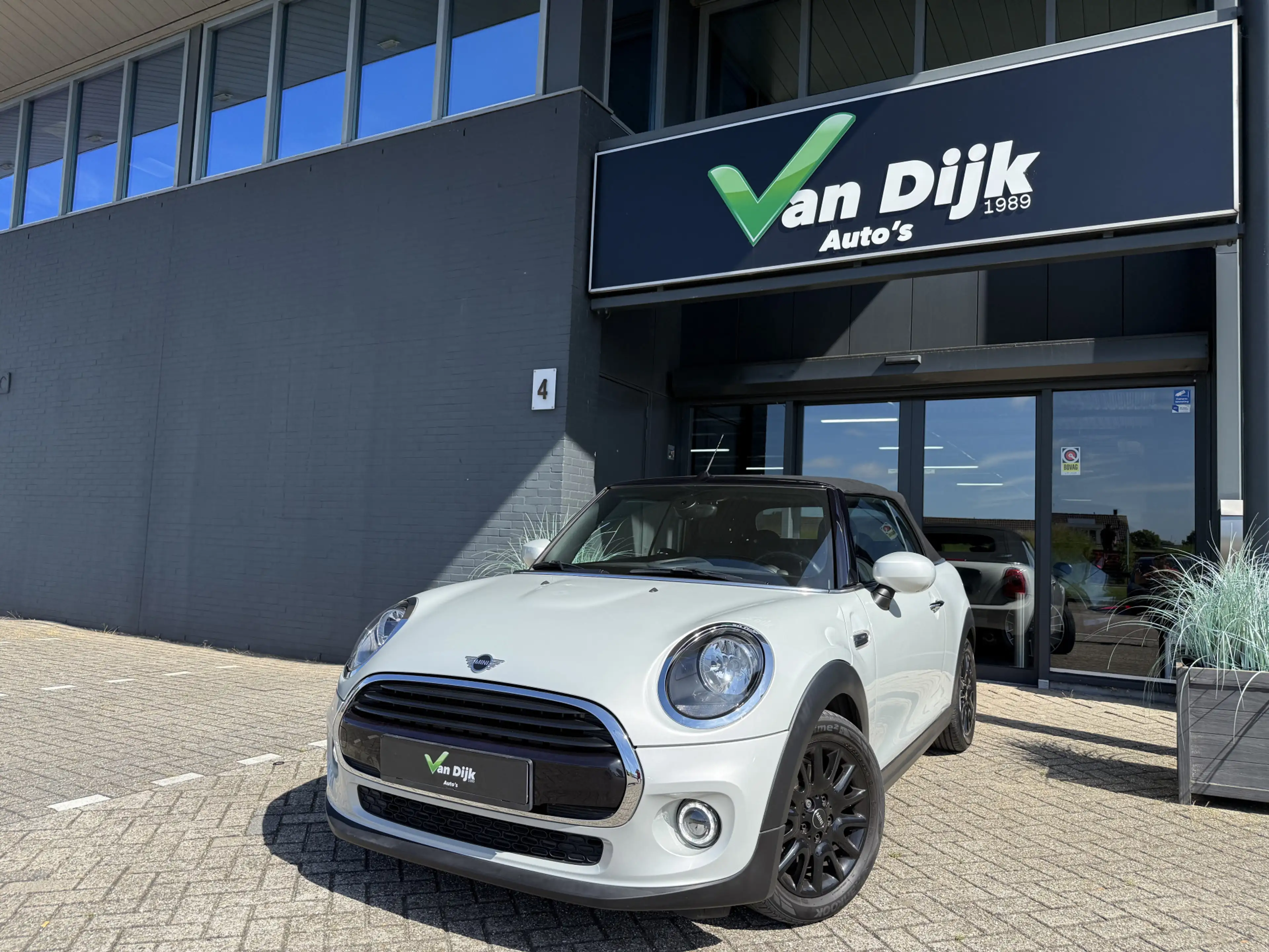 MINI Cooper Cabrio 1.5 Chili Navi Stoelverw.Keyless — photo 8