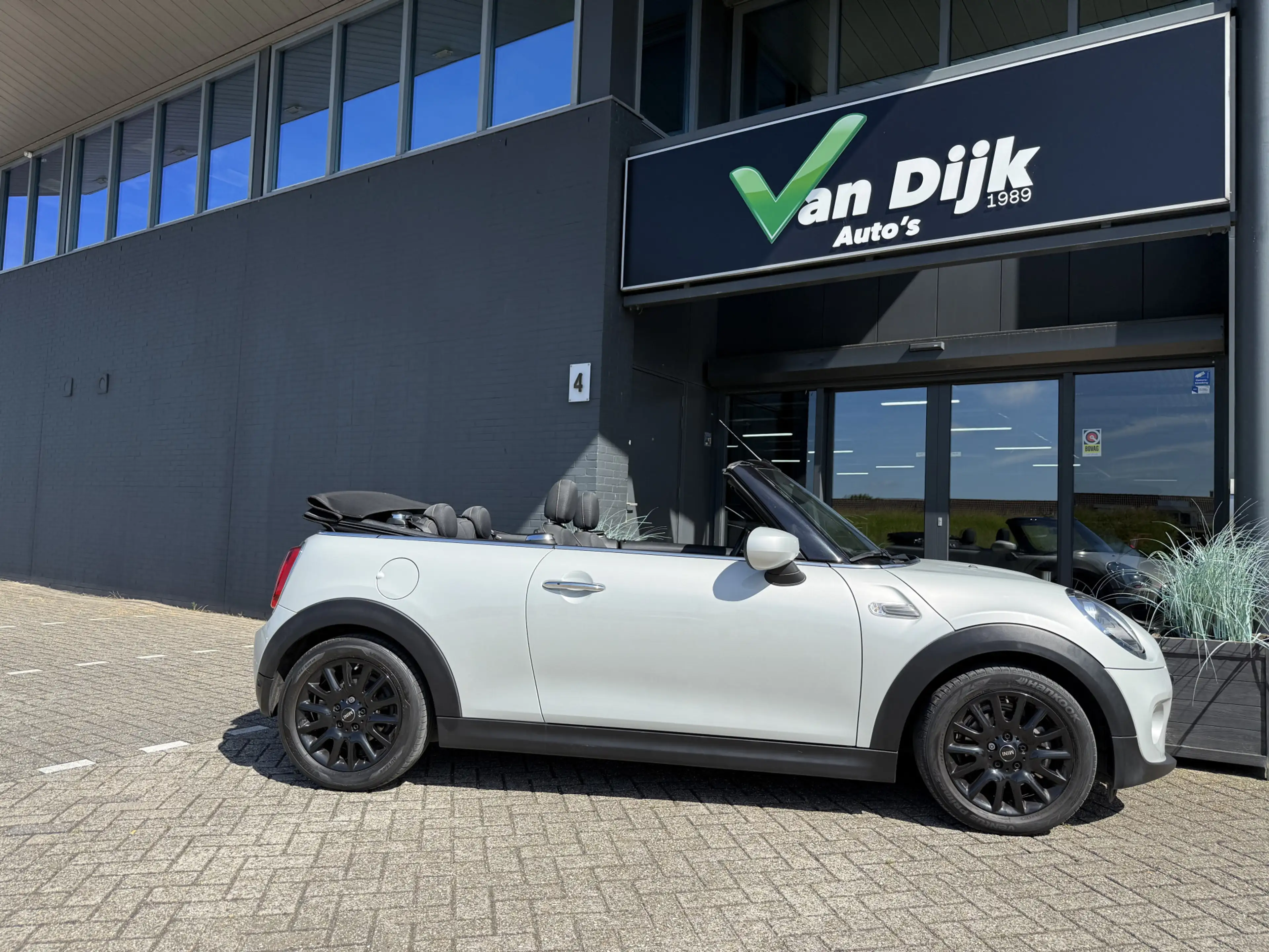 MINI Cooper Cabrio 1.5 Chili Navi Stoelverw.Keyless — photo 9