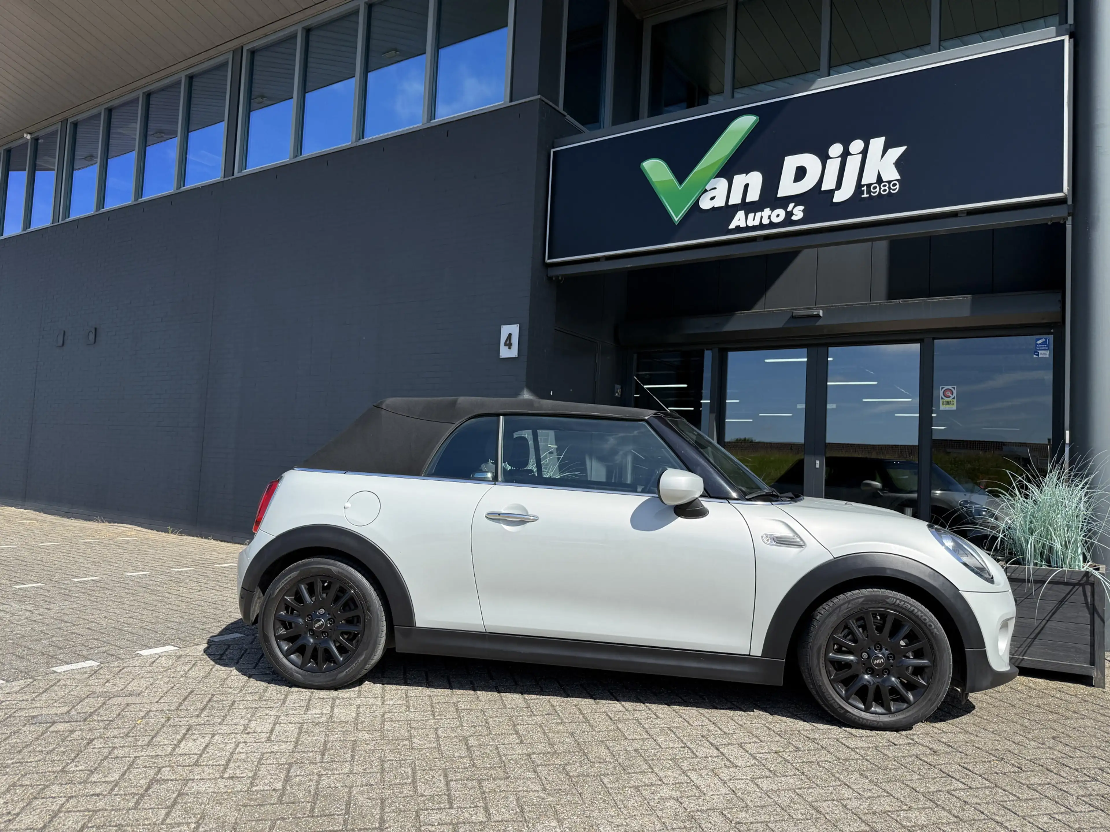 MINI Cooper Cabrio 1.5 Chili Navi Stoelverw.Keyless — photo 10