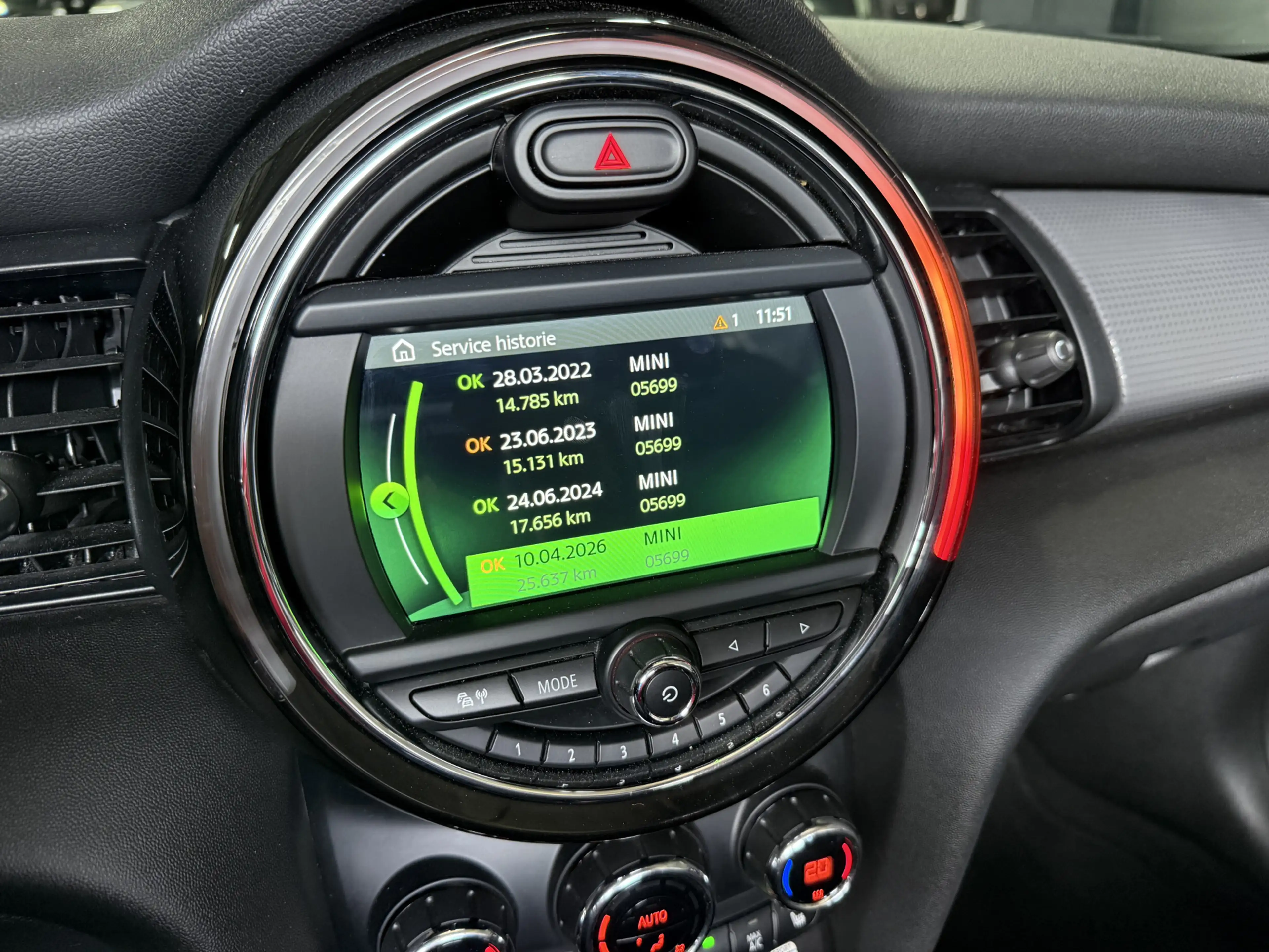 MINI Cooper Cabrio 1.5 Chili Navi Stoelverw.Keyless — photo 21
