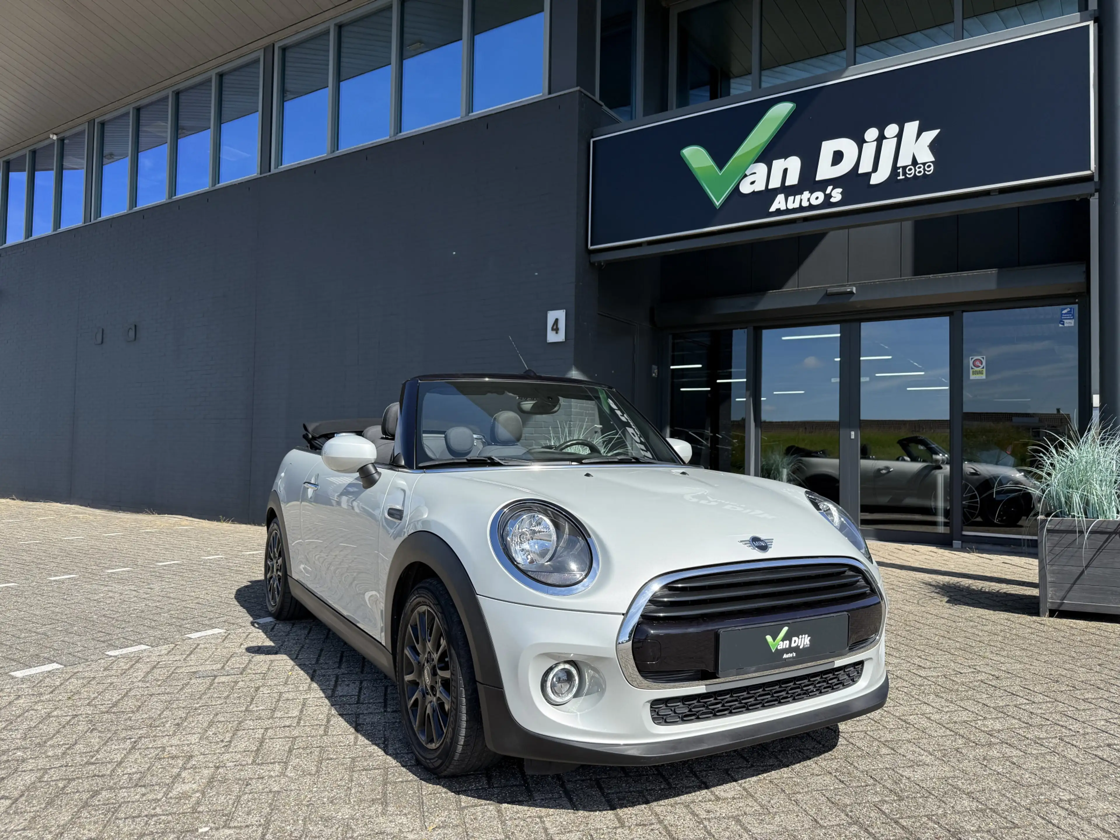 MINI Cooper Cabrio 1.5 Chili Navi Stoelverw.Keyless — photo 5
