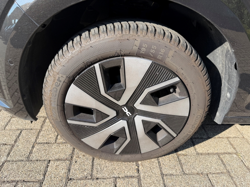 Dacia Sandero III Expression 1.0 TCe 90 CVT EU6e LED Klimaautom — photo 3