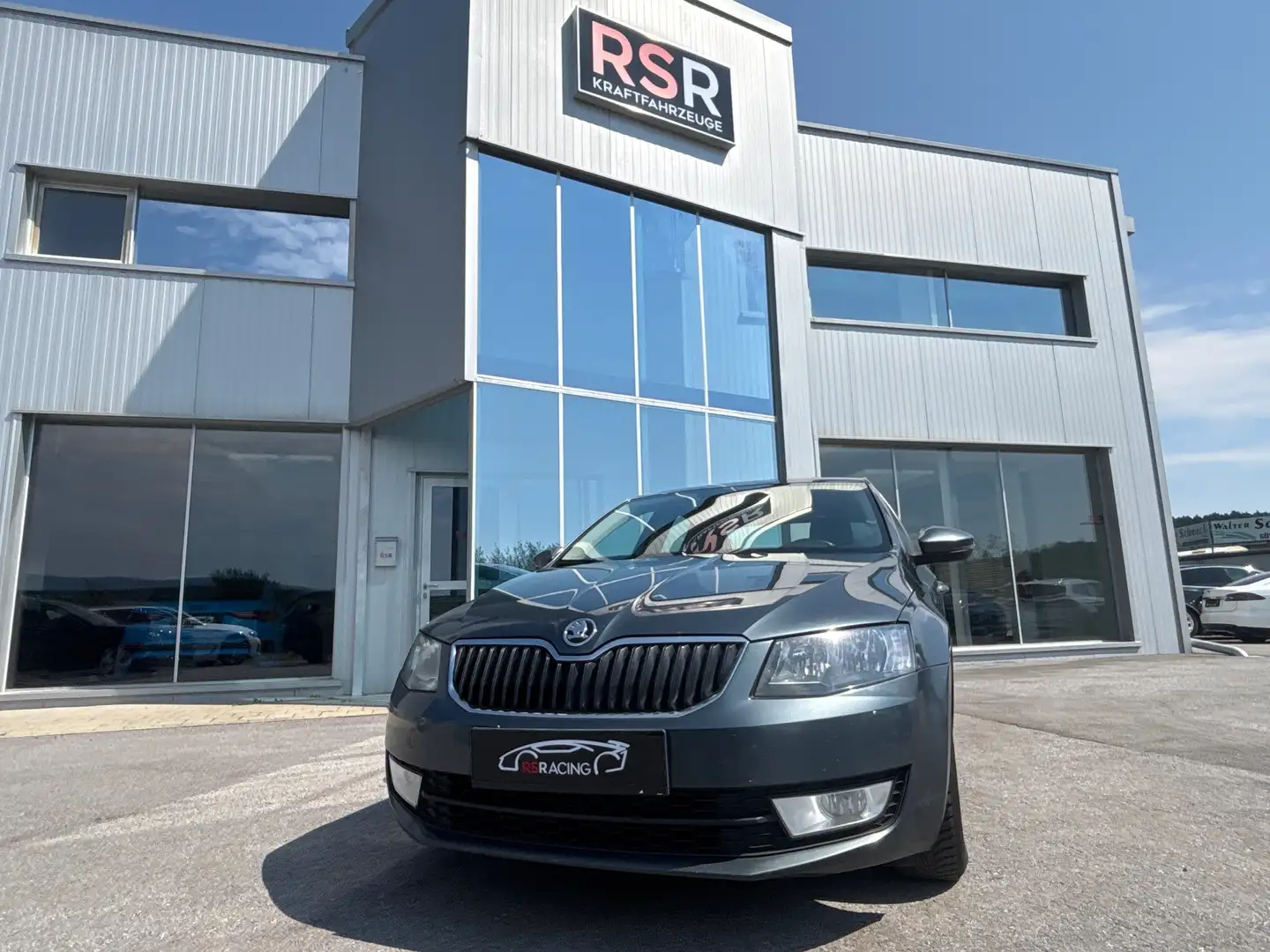 Skoda Octavia Ambition Grau - 1