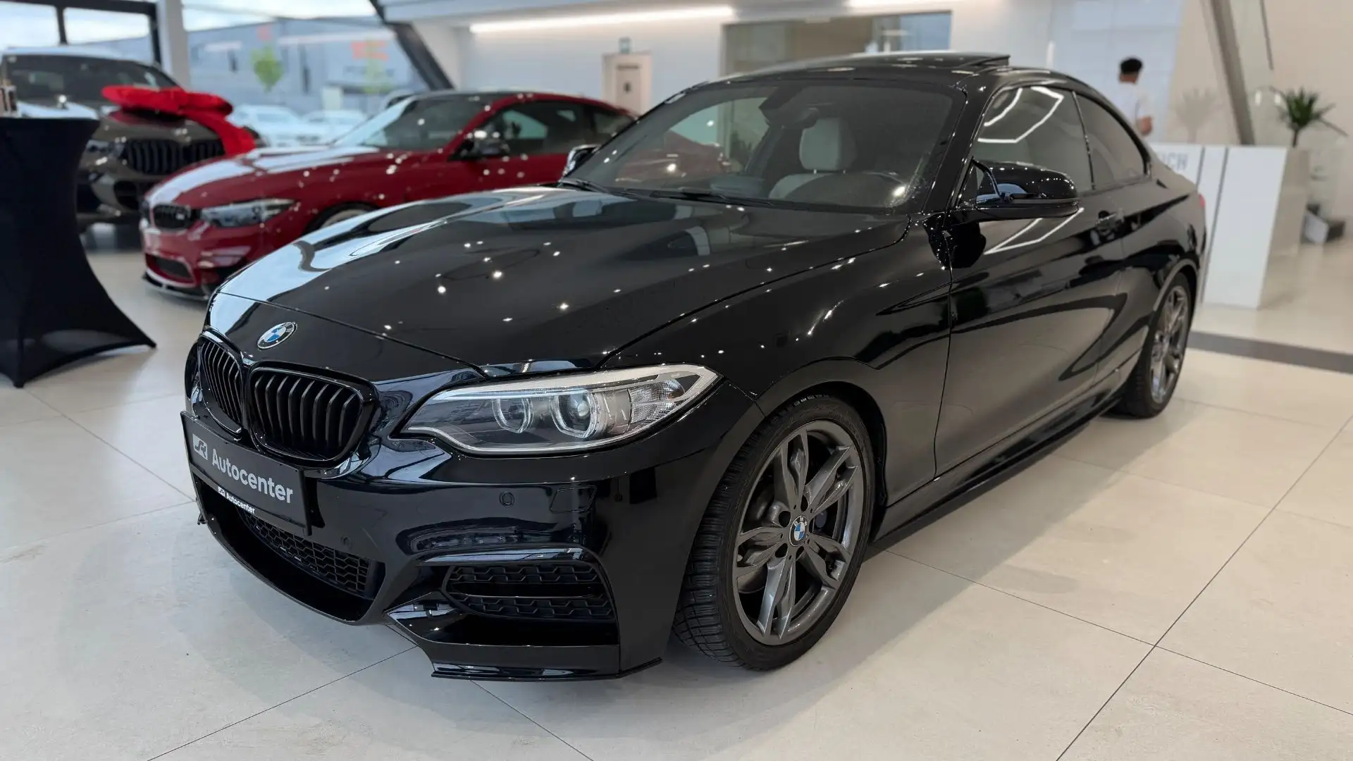 BMW 235 2er-Reihe Coupe Allrad (F22) Coupé xDrive Aut. Schwarz - 1