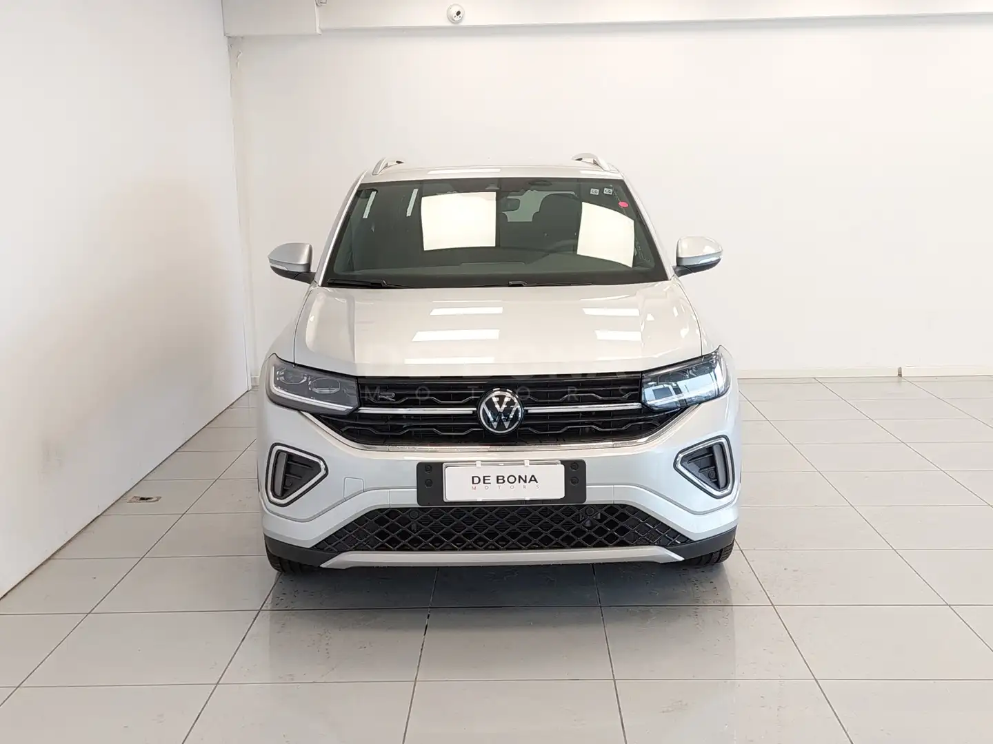 Volkswagen T-Cross 1.0 tsi r-line 115cv Gris - 2