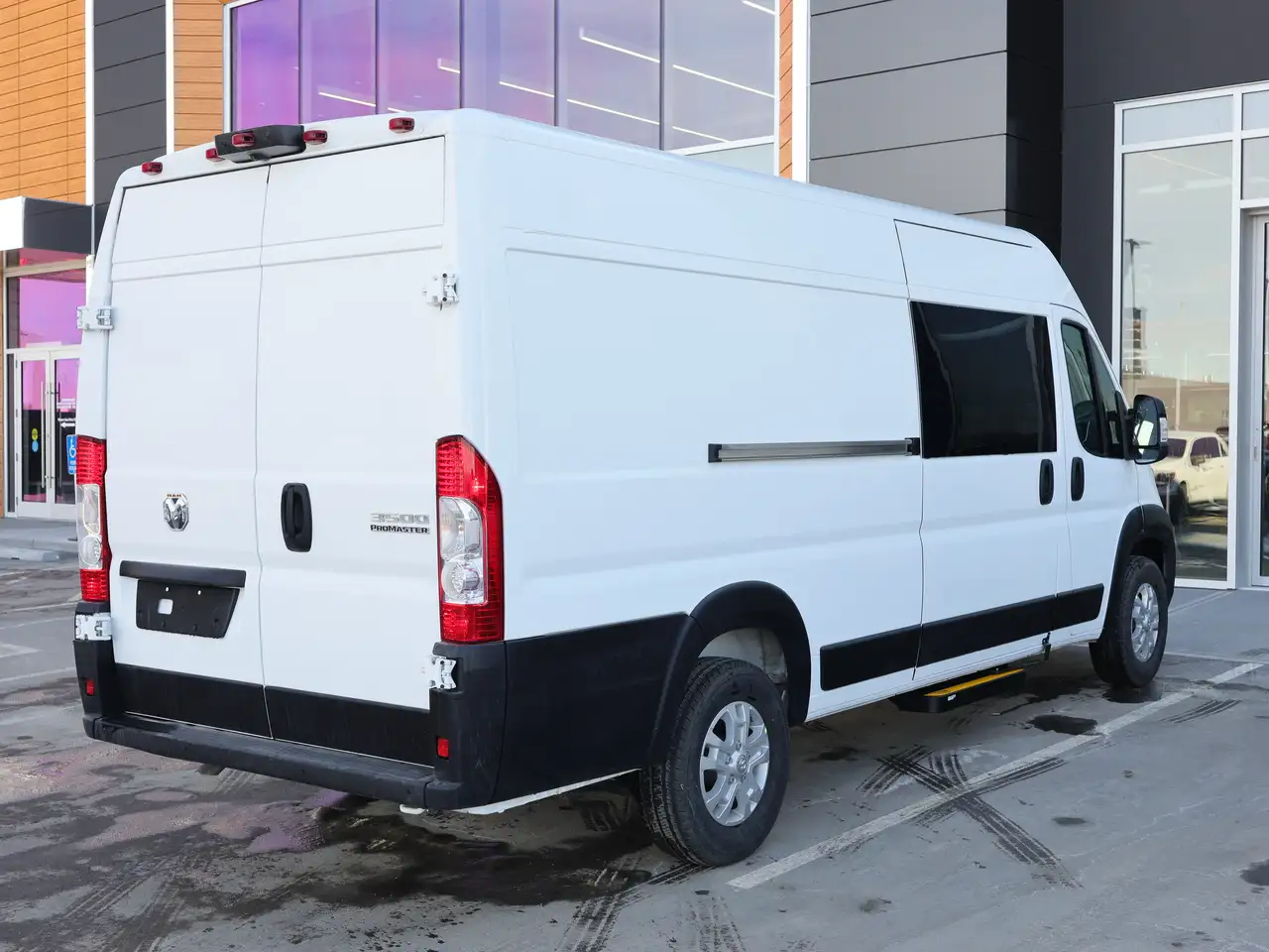 RAM ProMaster 3500 снимка RAM ProMaster 3500