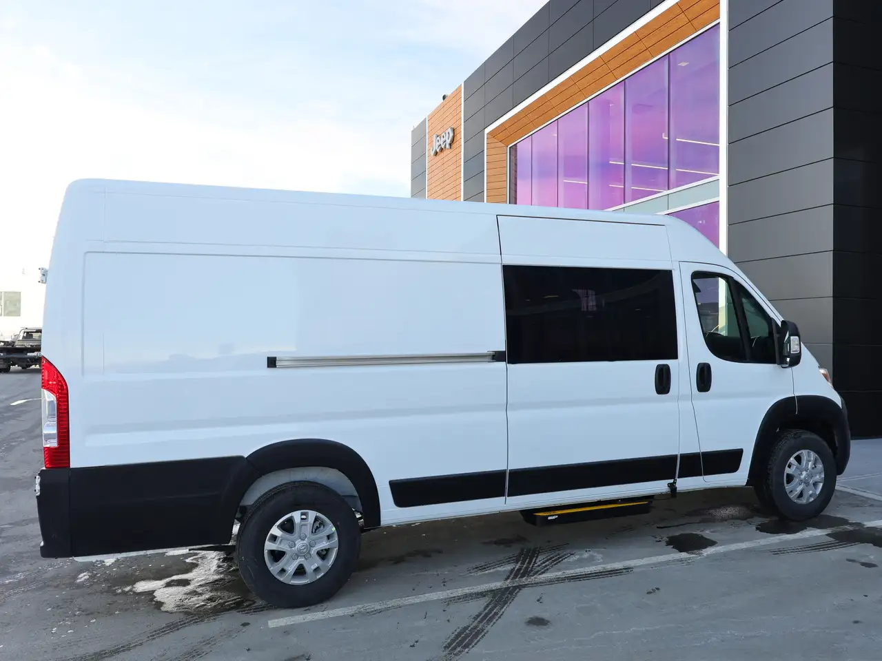 RAM ProMaster 3500 снимка RAM ProMaster 3500