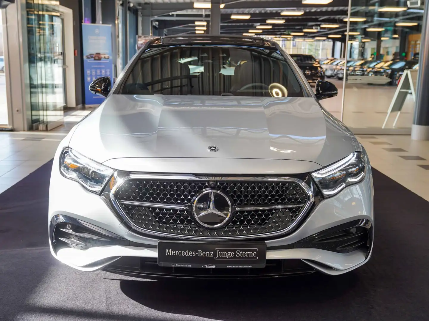 Mercedes-Benz E 450 E 450 d T 4M AMG Line Night Burmester Pano AHK Plateado - 2
