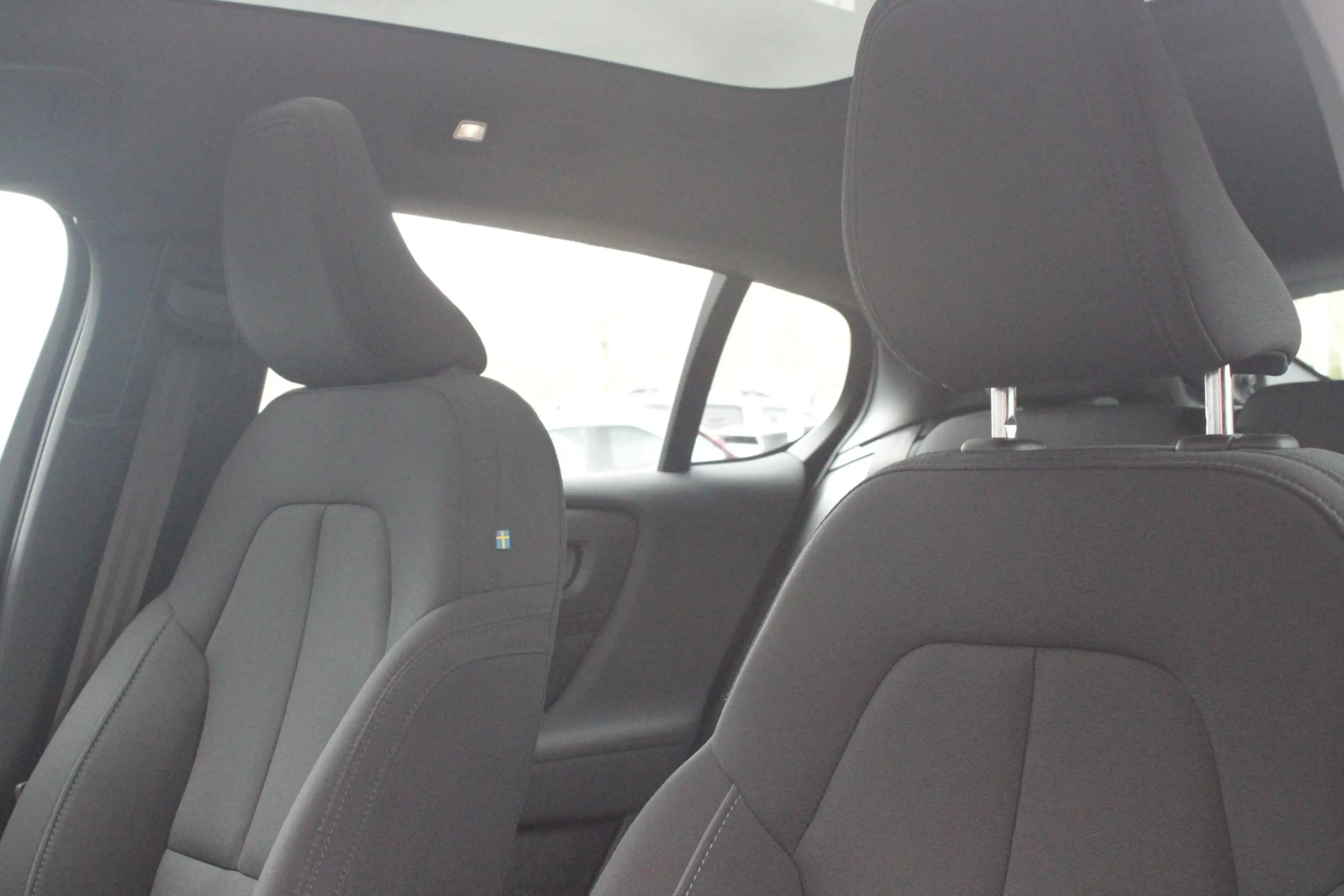 Volvo C40 Single Motor Core 238PK 69 kWh | PANORAMADAK | STO — photo 2