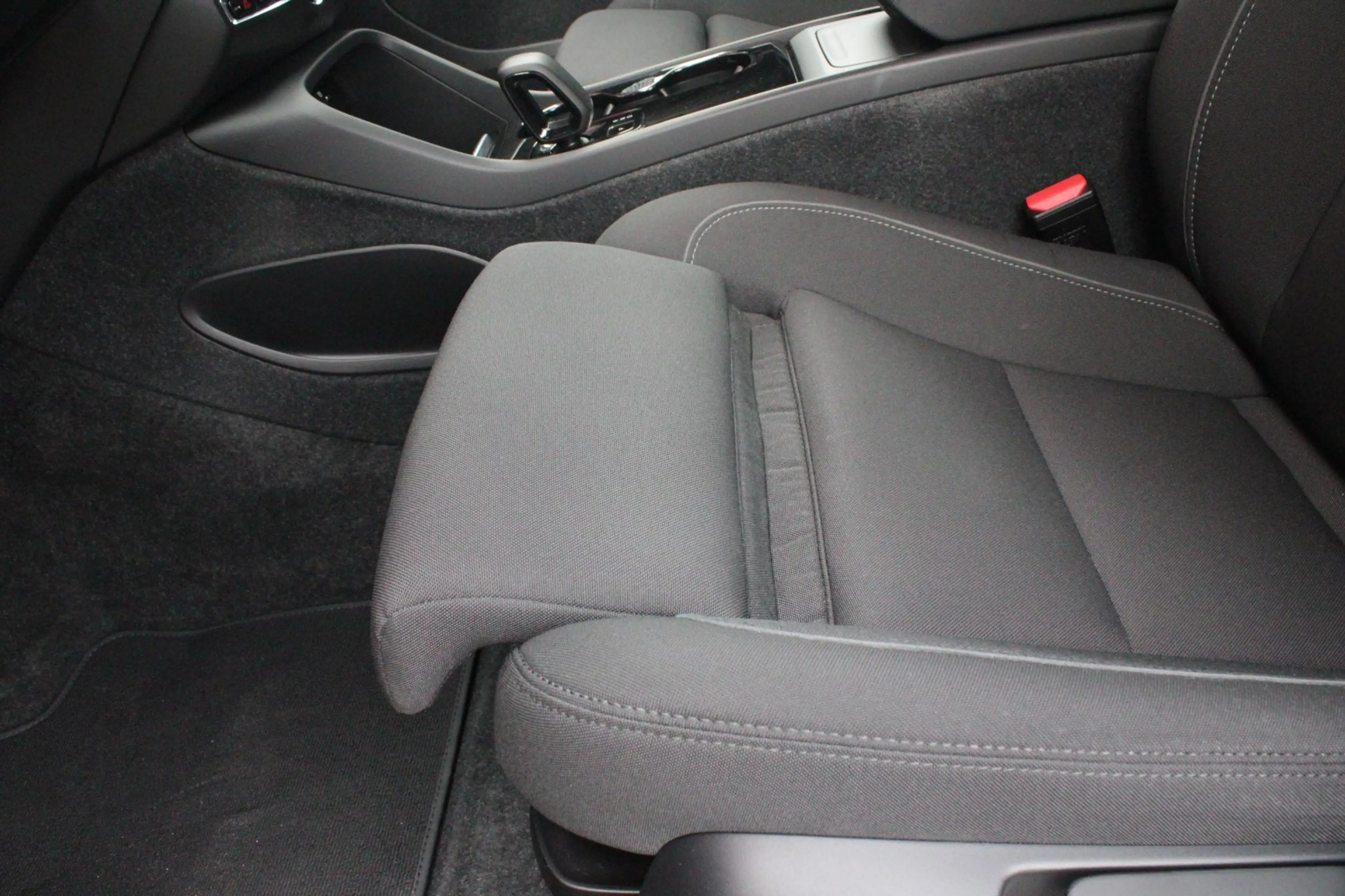 Volvo C40 Single Motor Core 238PK 69 kWh | PANORAMADAK | STO — photo 33