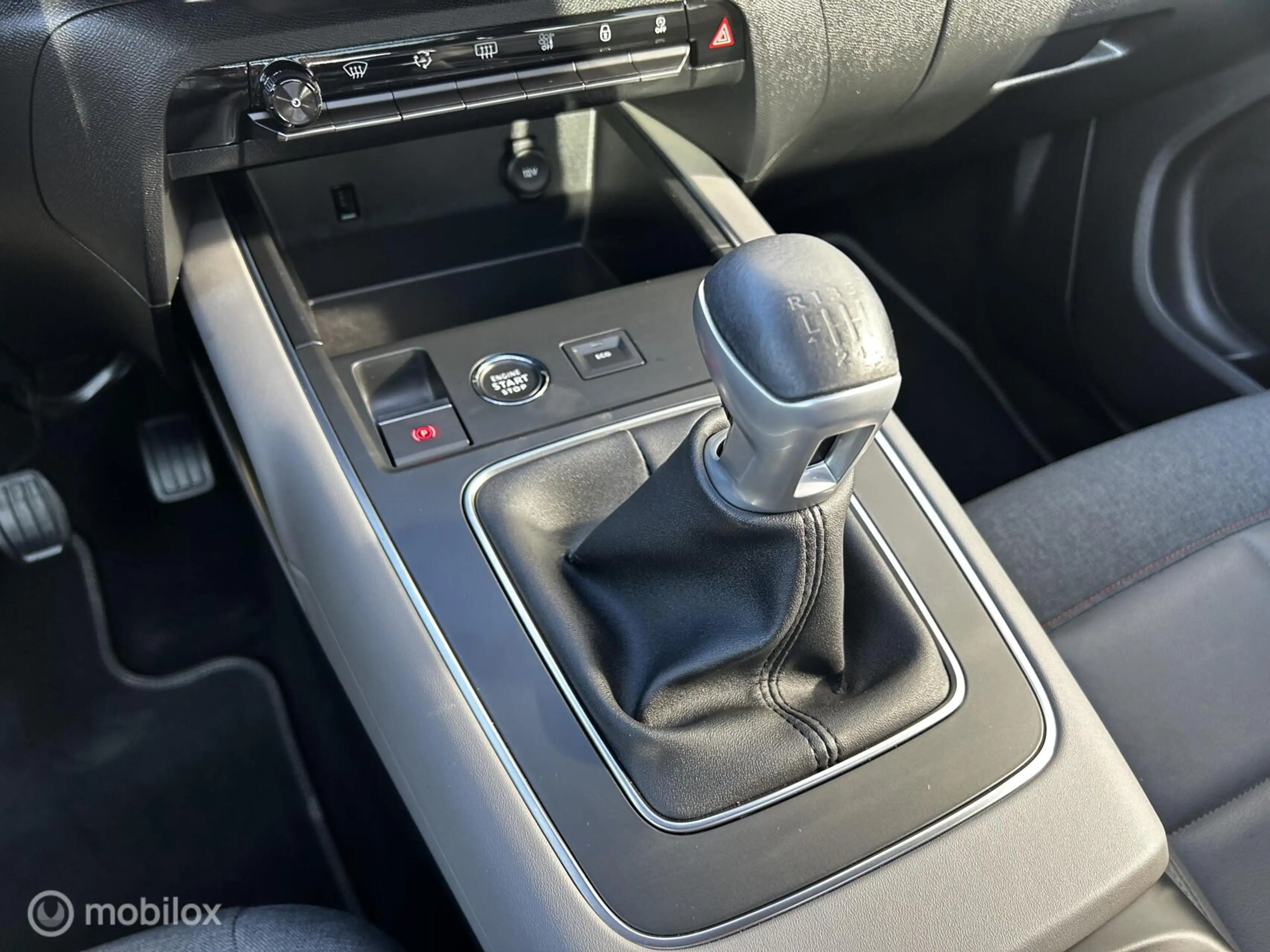 Citroen C5 Aircross 1.2 PureTech Business Plus Pano CarPlay Vol! — photo 26