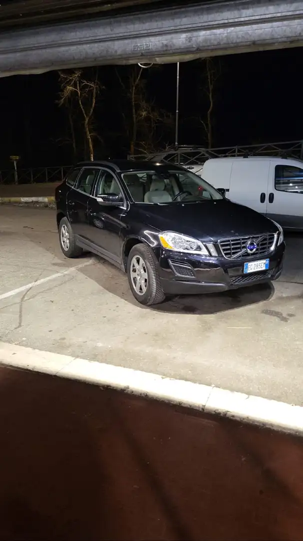 Volvo XC60 2.4 d5 Summum awd 205cv auto euro5 Nero - 1