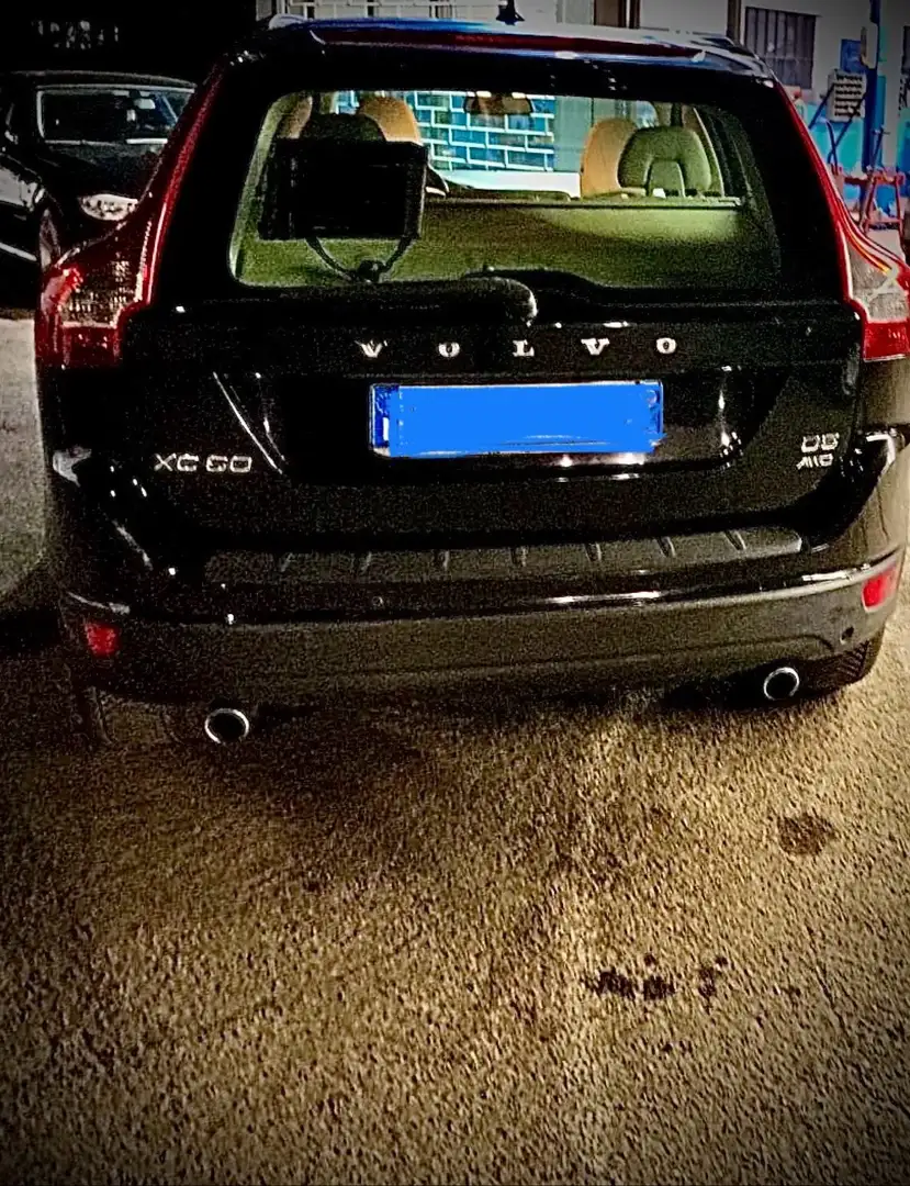 Volvo XC60 2.4 d5 Summum awd 205cv auto euro5 Nero - 2