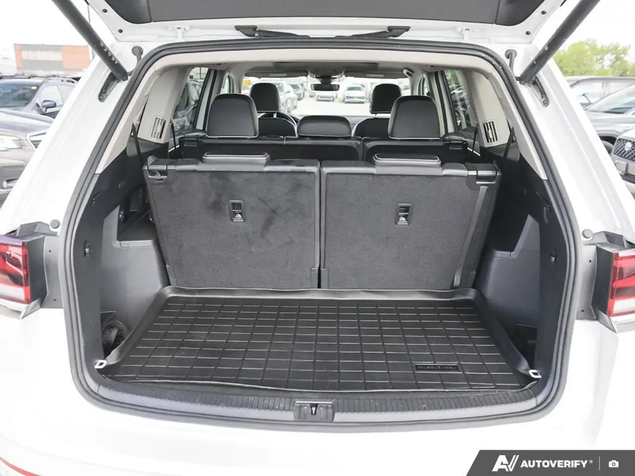 Volkswagen Atlas снимка Volkswagen Atlas