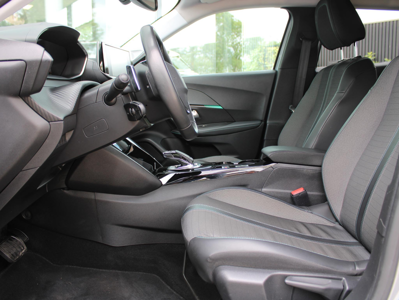 Peugeot 2008 1.2 PureTech Blue Lease Allure Automaat | Apple Ca — photo 13