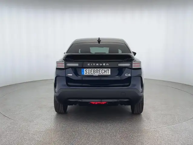Citroen C4 view 4