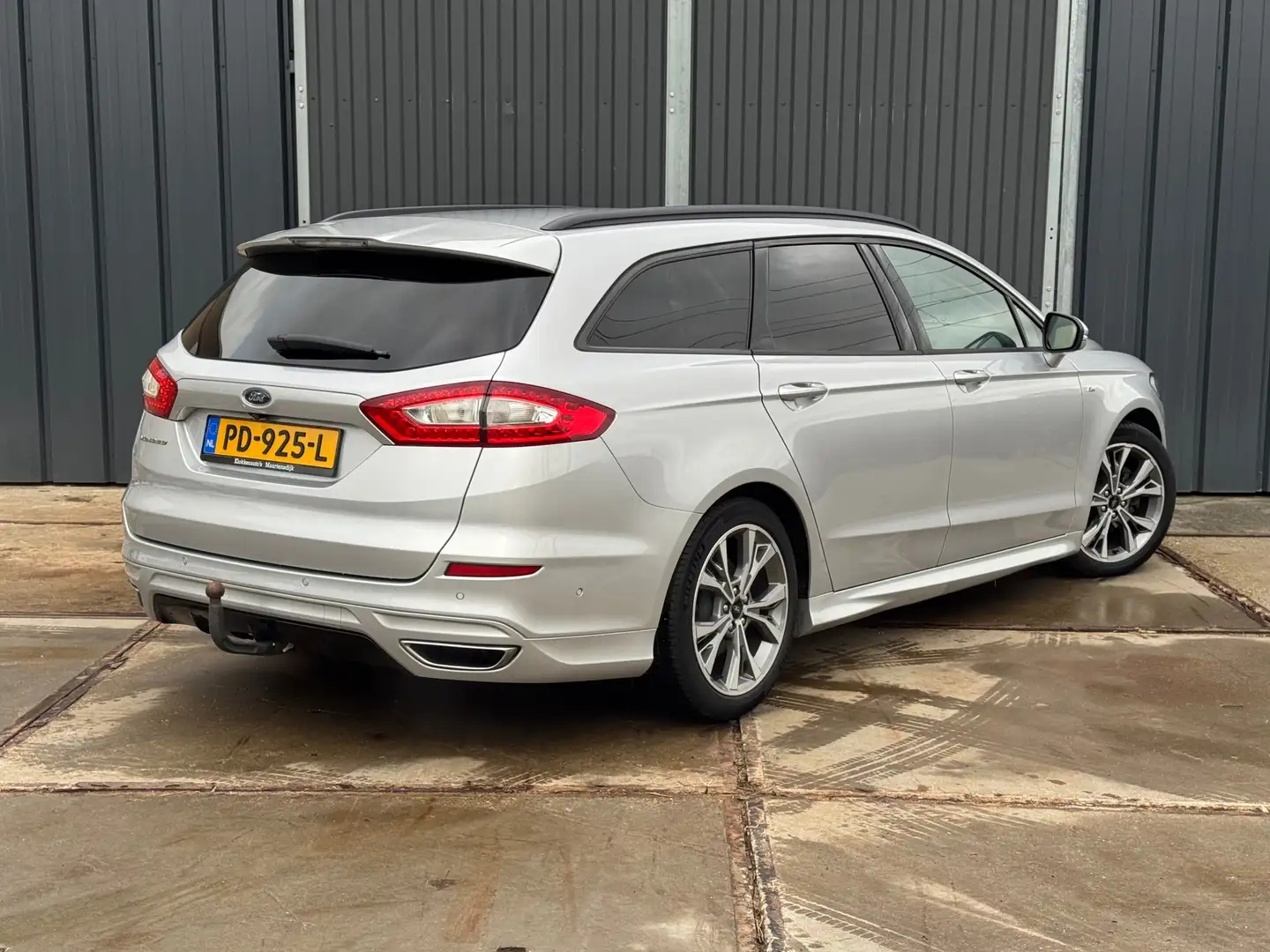 Ford Mondeo Wagon 2.0 TDCi ST-Line Bomvol | €9000 exportprijs Grau - 2