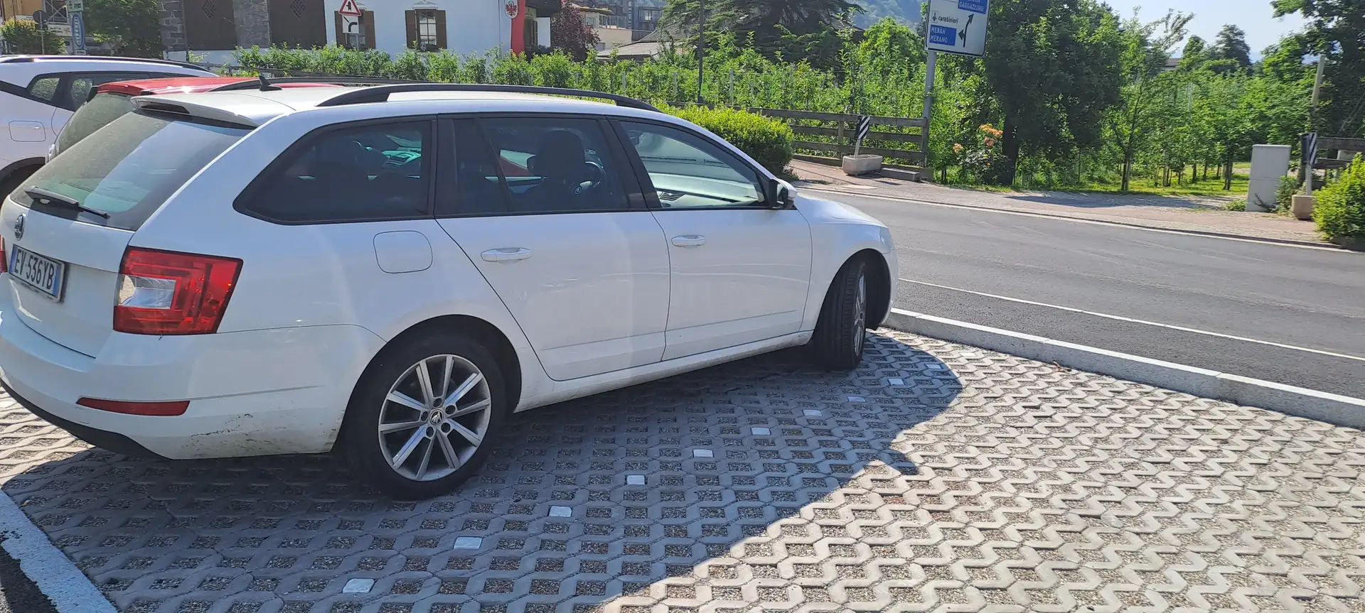 Skoda Octavia Octavia III 2014Wagon 1.6tdi cr Executive 105cv Bianco - 2