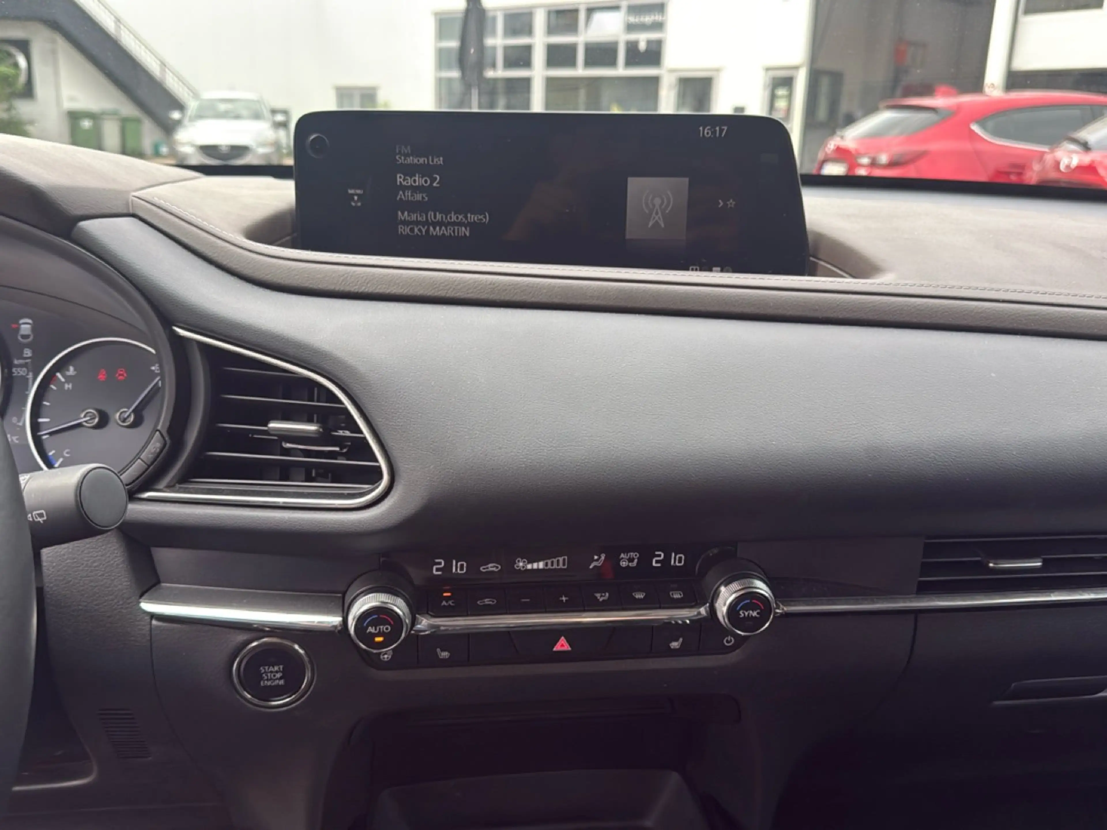 Mazda CX-30 e-SKYACTIV-G Takumi AUT — photo 13