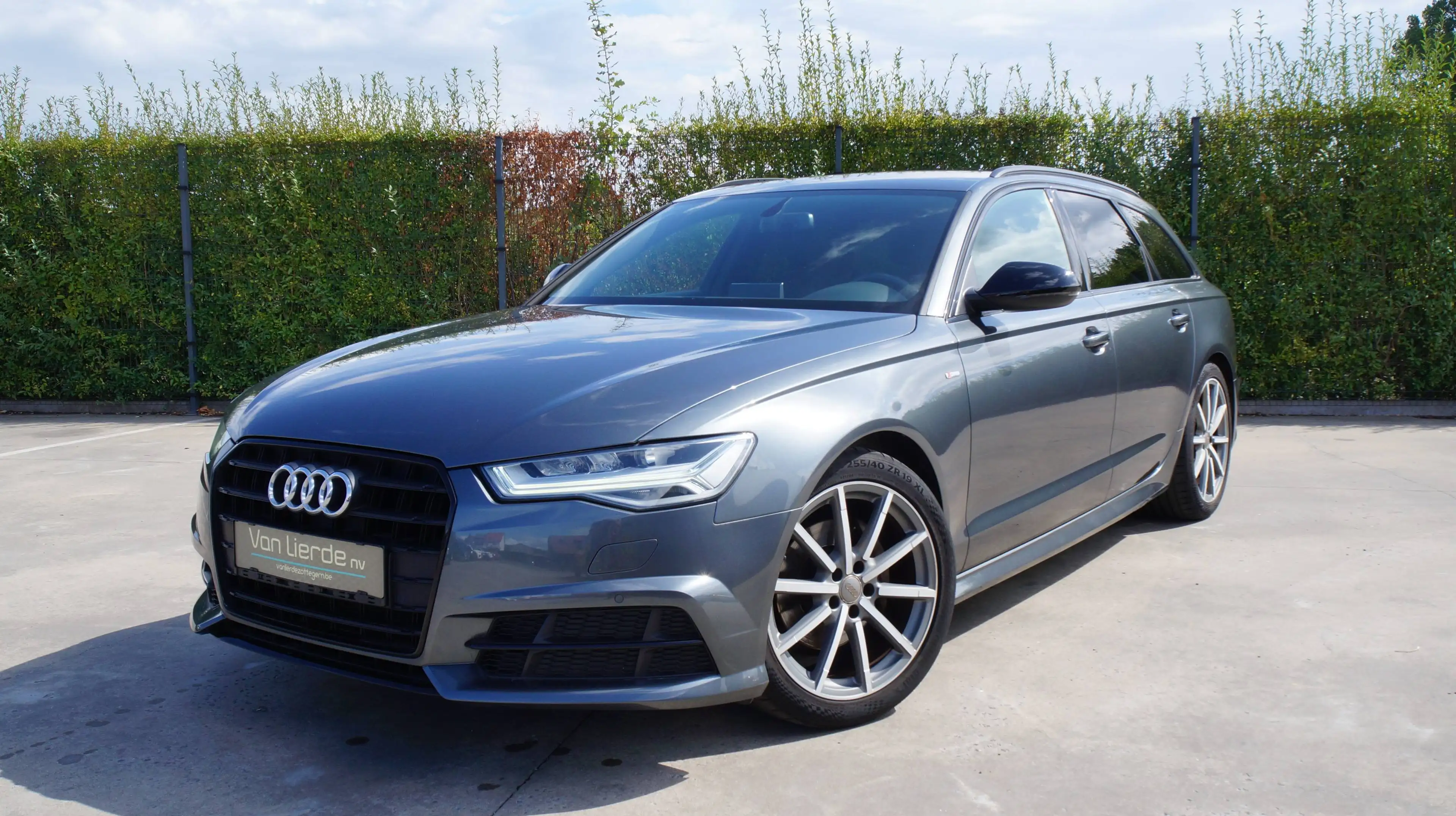 Audi A6 Avant 2.0 TDi 136pk S-line S-tronic 12m Garantie