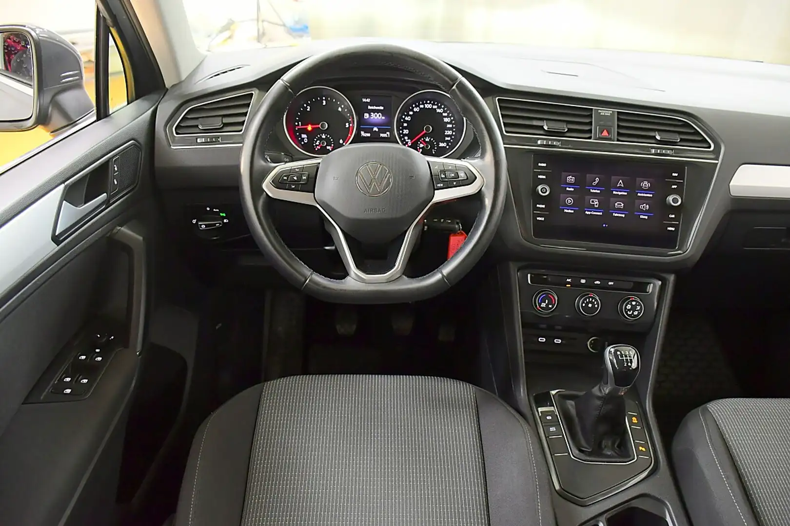 Volkswagen Tiguan 2,0 TDI Grau - 2