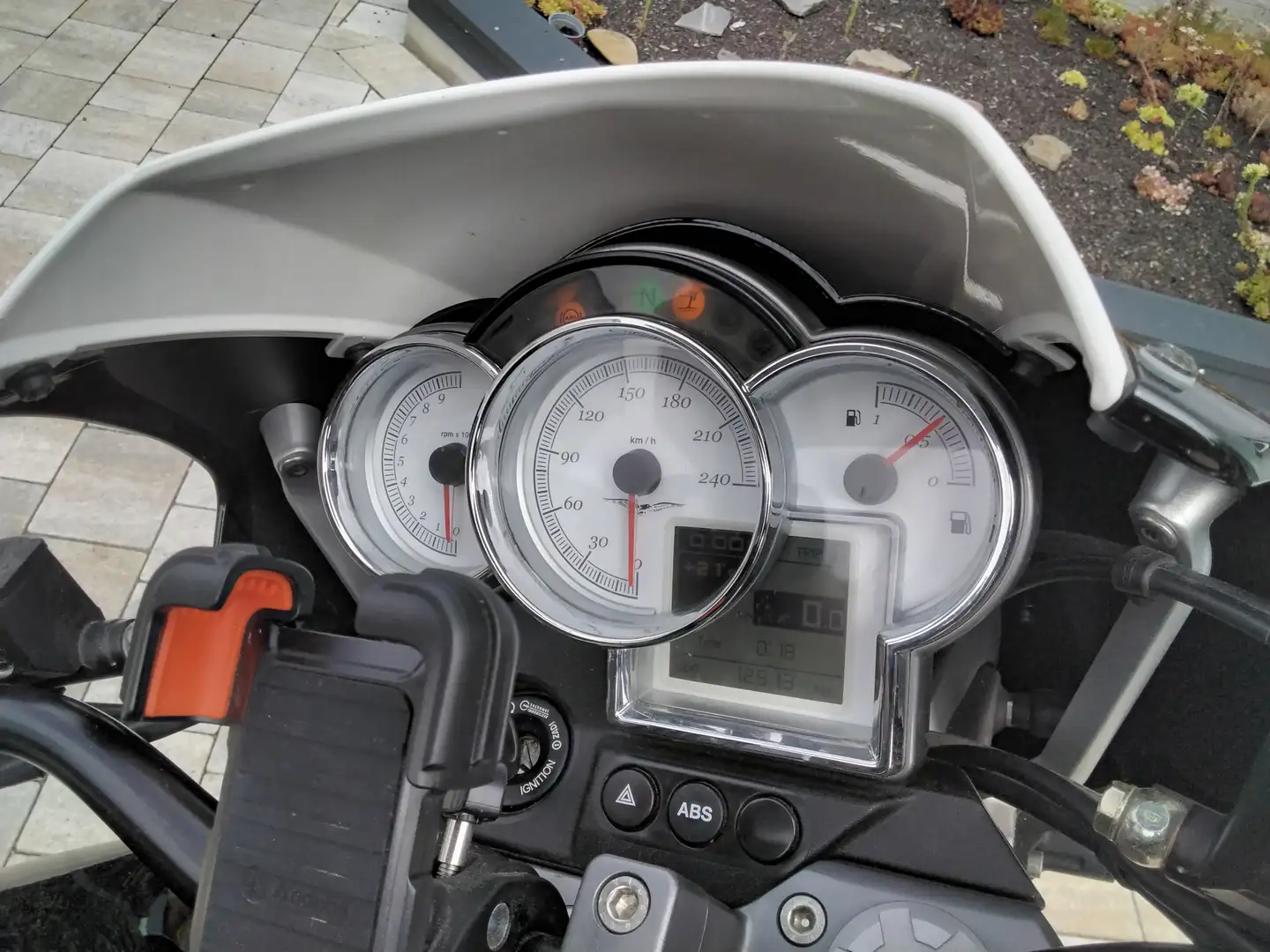 Moto Guzzi 1200 Sport Nero - 1