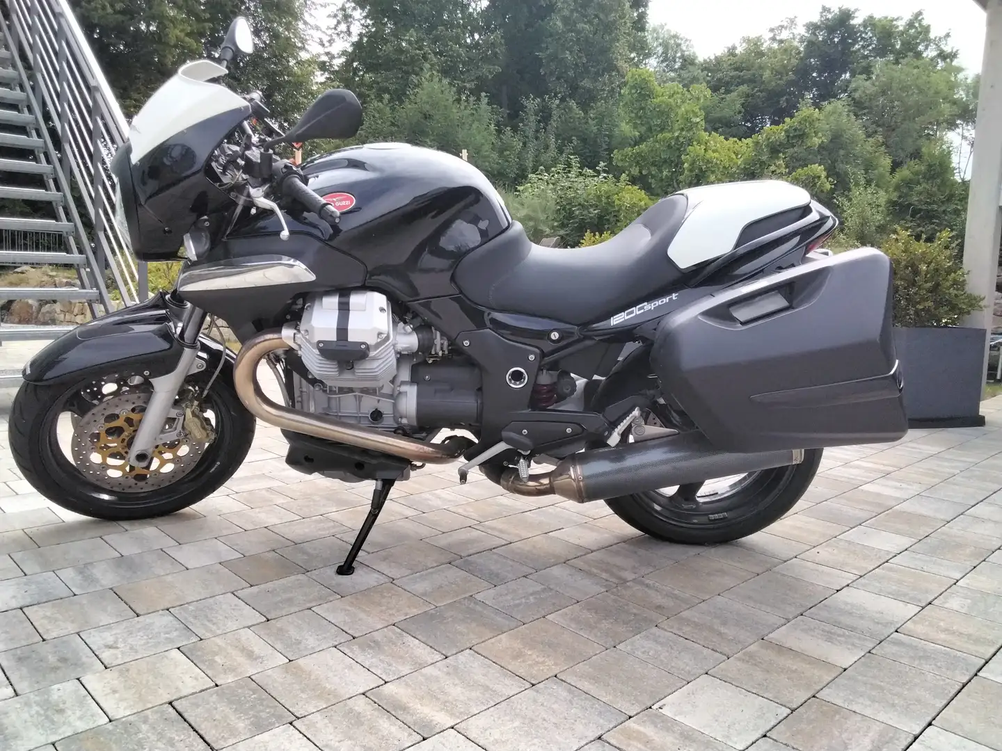 Moto Guzzi 1200 Sport Nero - 2